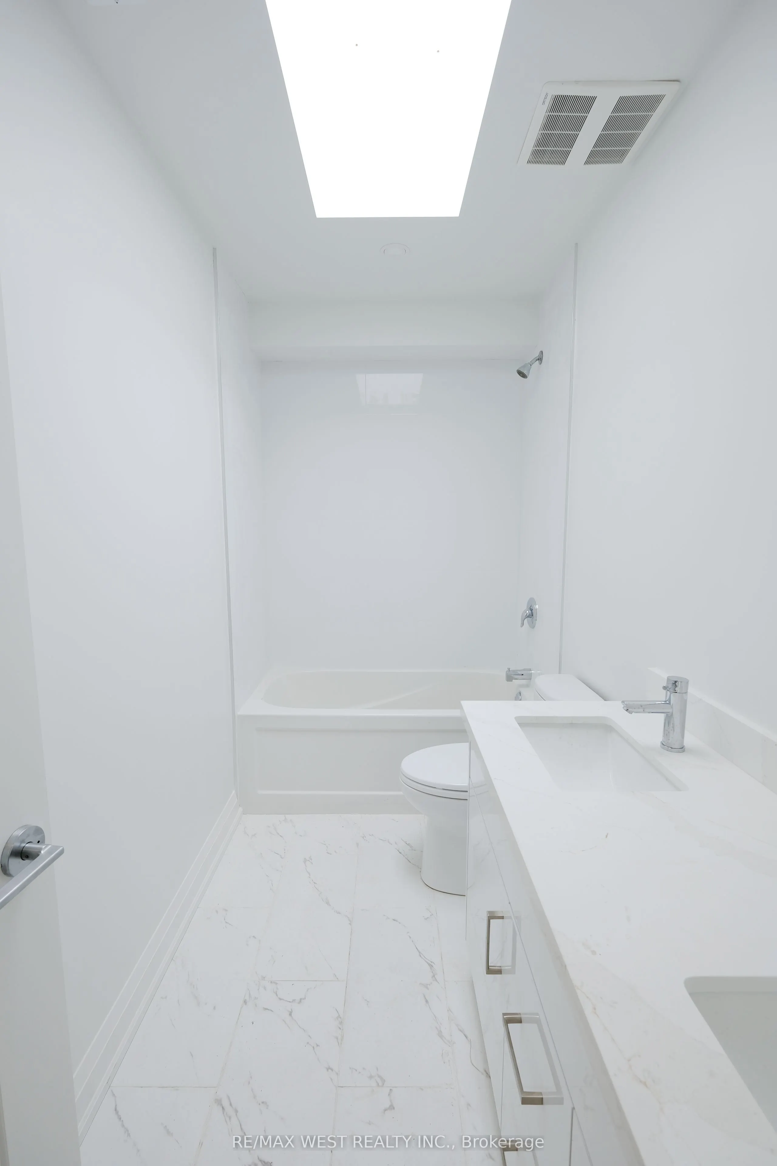 325 Oakwood Avenue, #2nd Floor