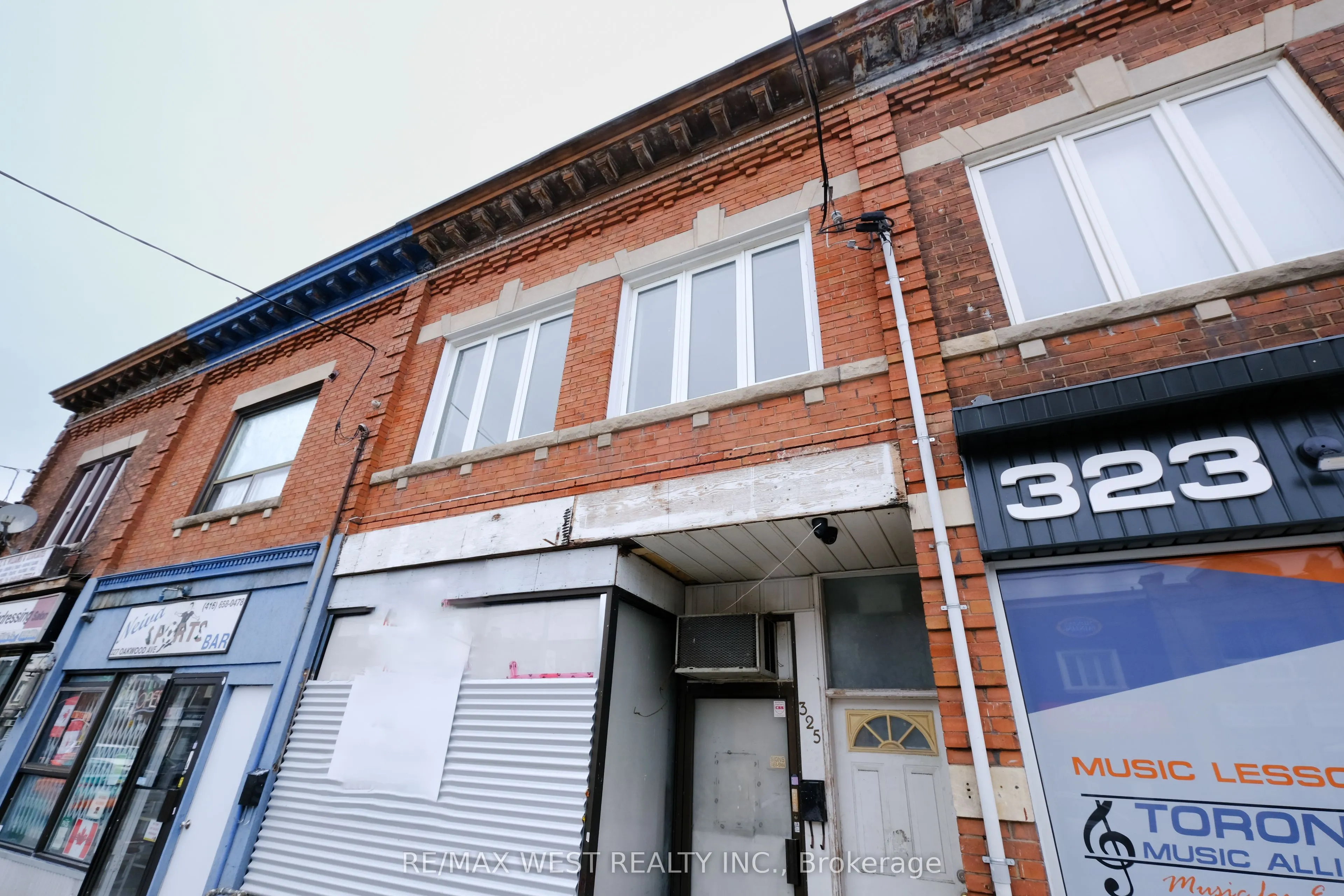 325 Oakwood Avenue, #2nd Floor