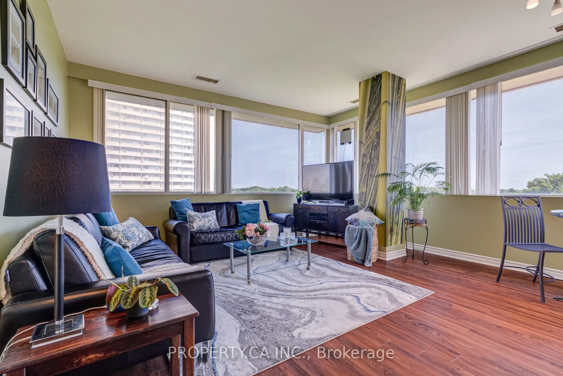 10 Gateway Boulevard, #512