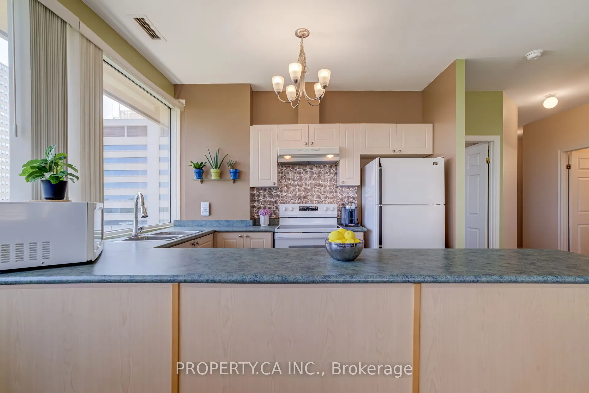10 Gateway Boulevard, #512