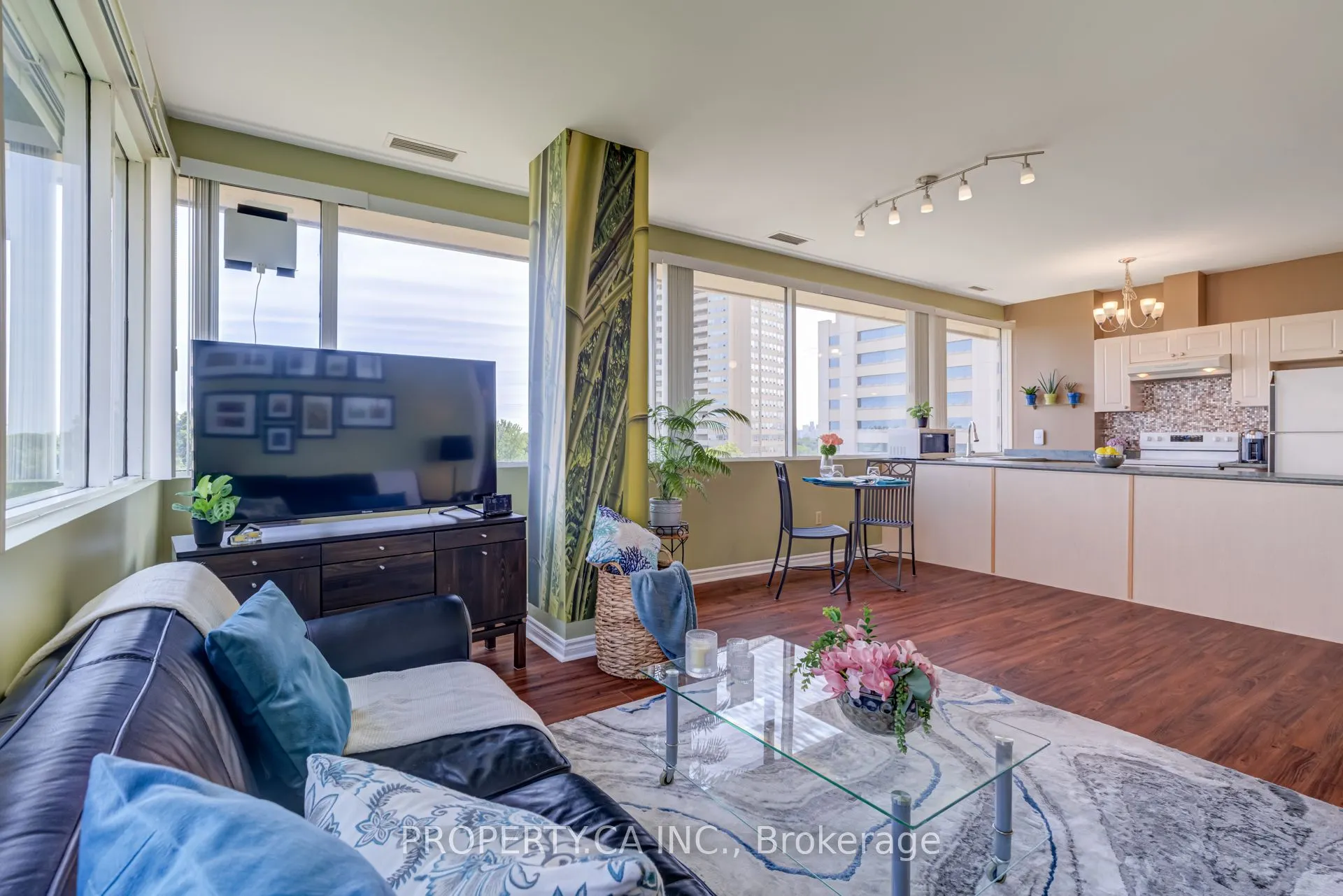10 Gateway Boulevard, #512