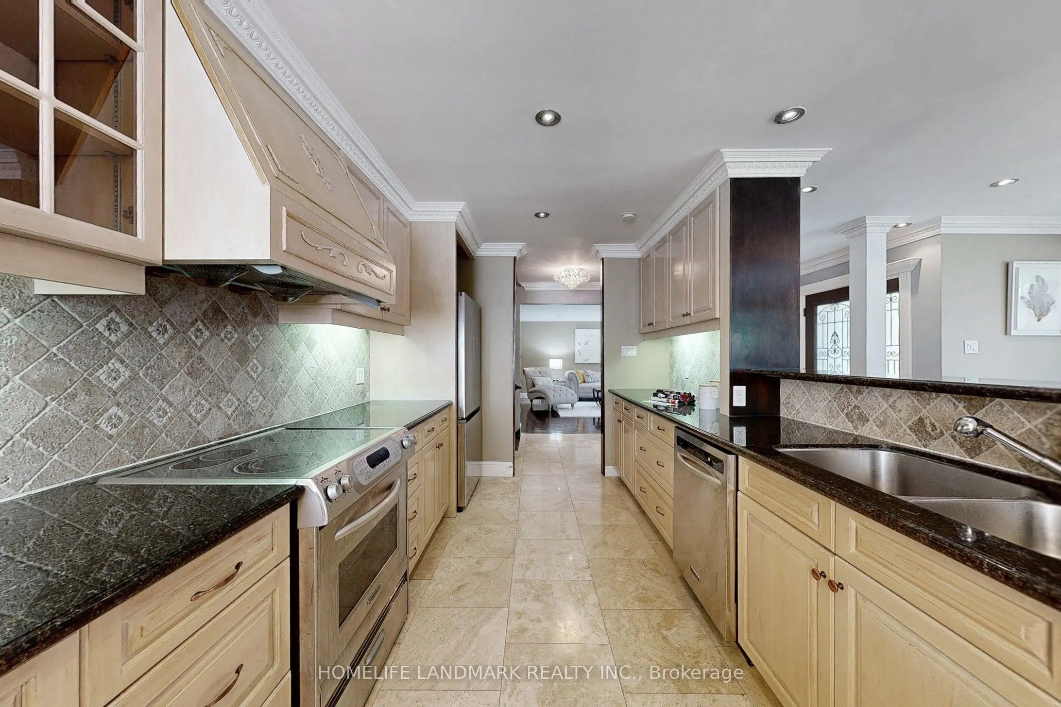 61 Whittaker Crescent
