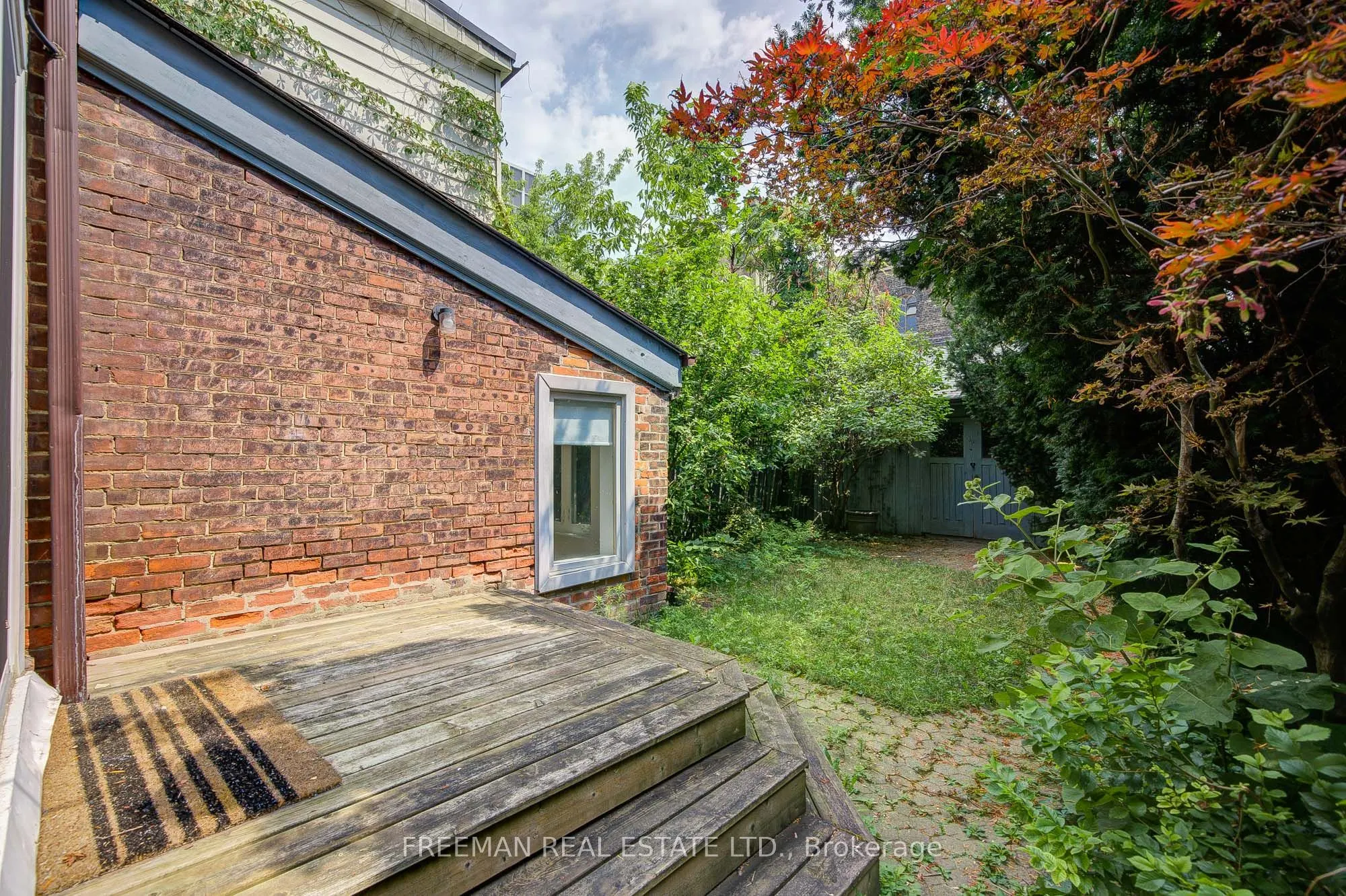555 Markham Street