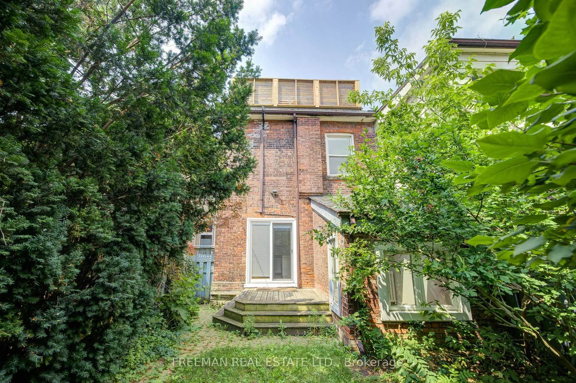 555 Markham Street