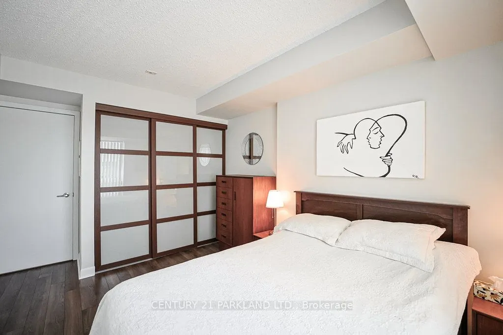 525 Wilson Avenue, #930