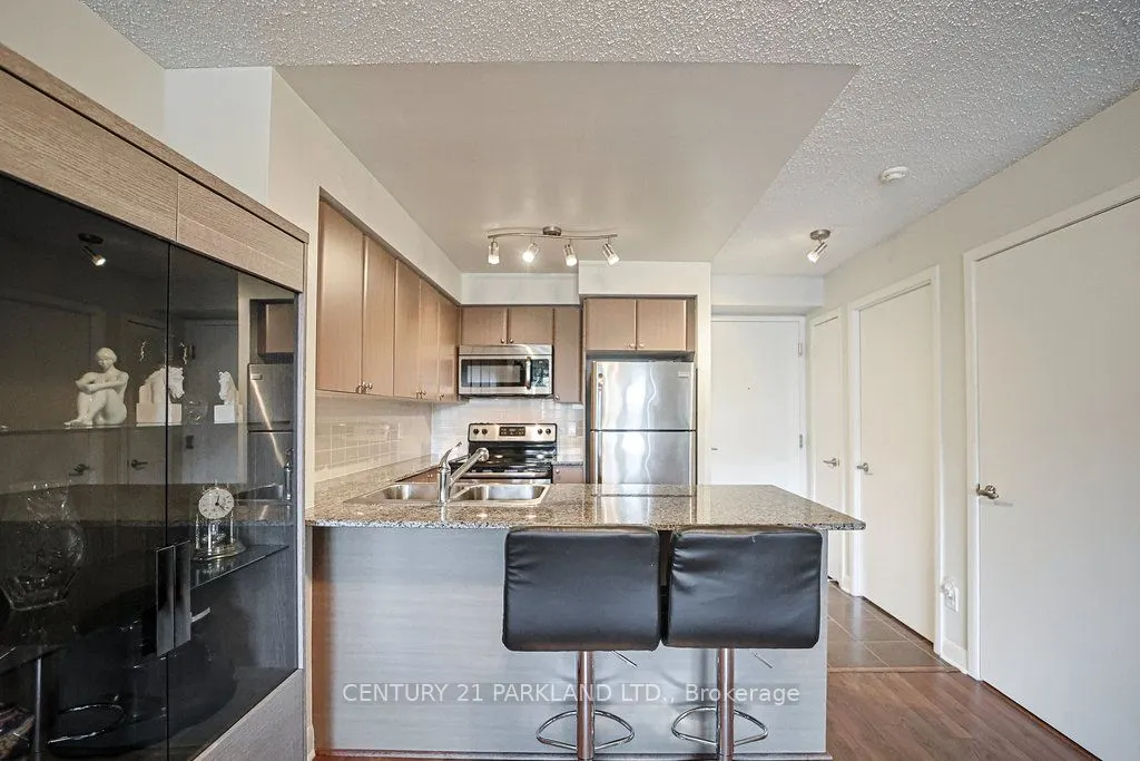 525 Wilson Avenue, #930