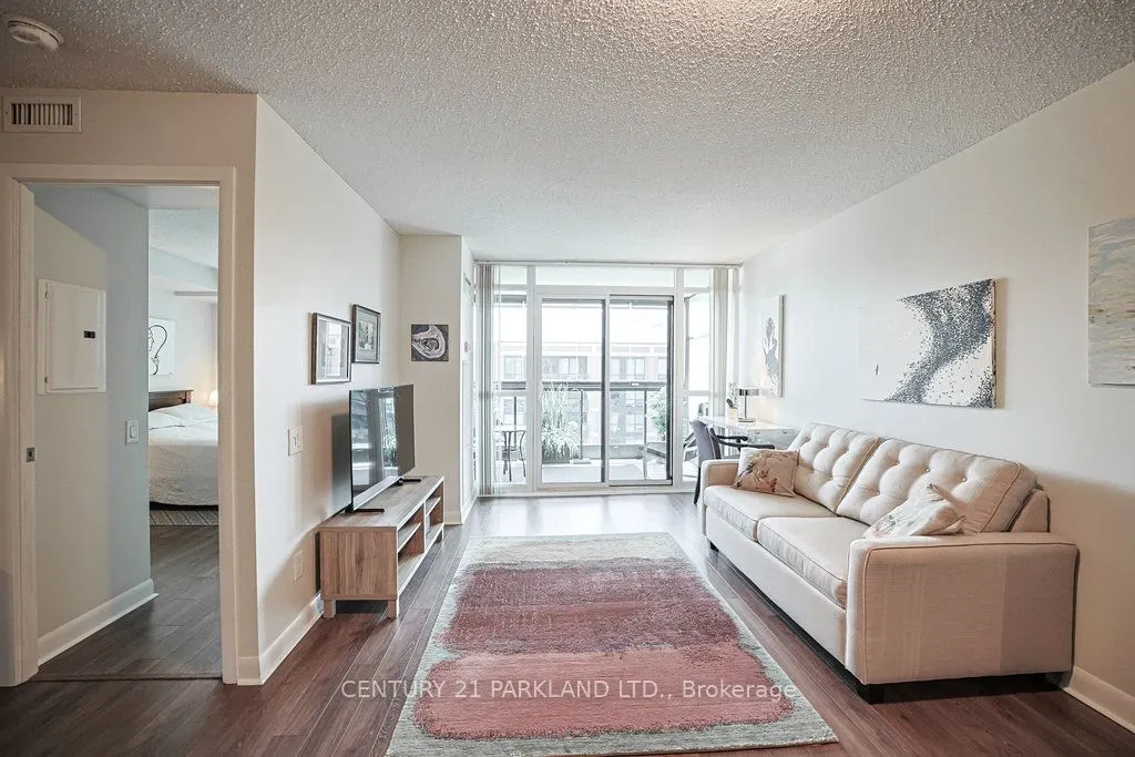 525 Wilson Avenue, #930