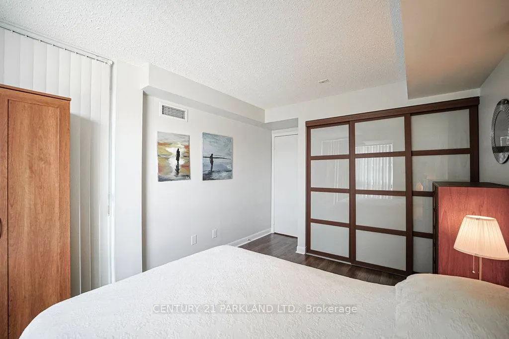 525 Wilson Avenue, #930