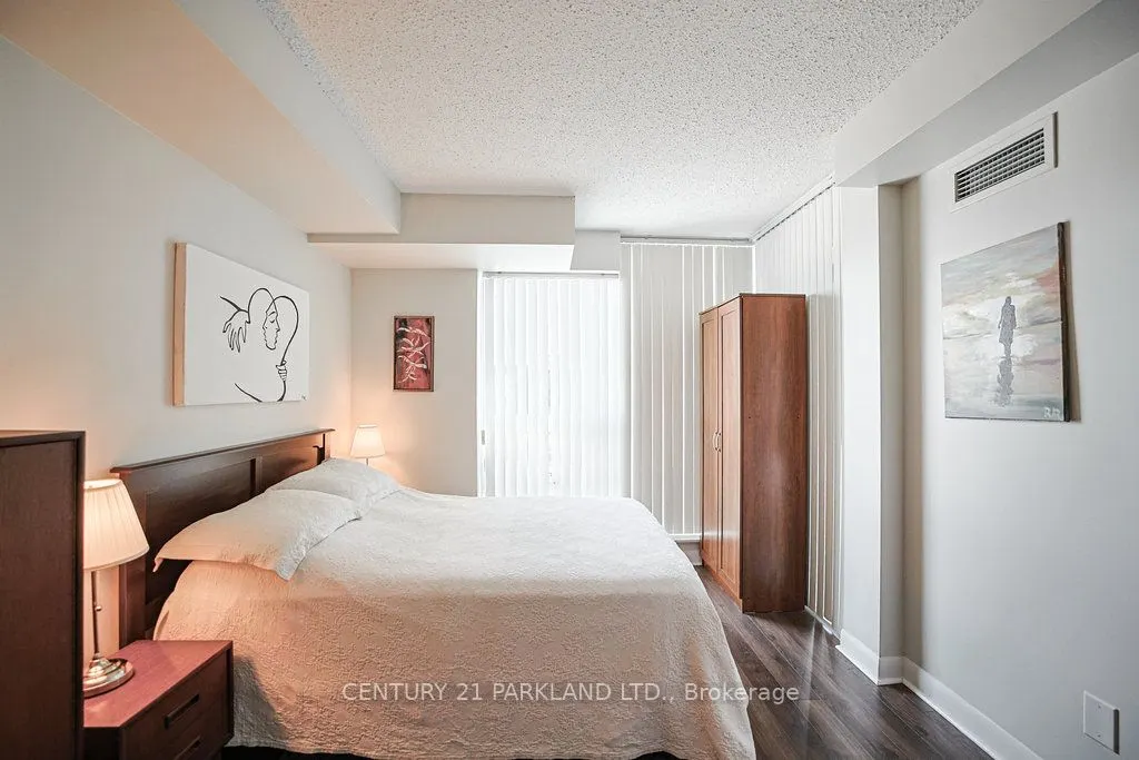 525 Wilson Avenue, #930