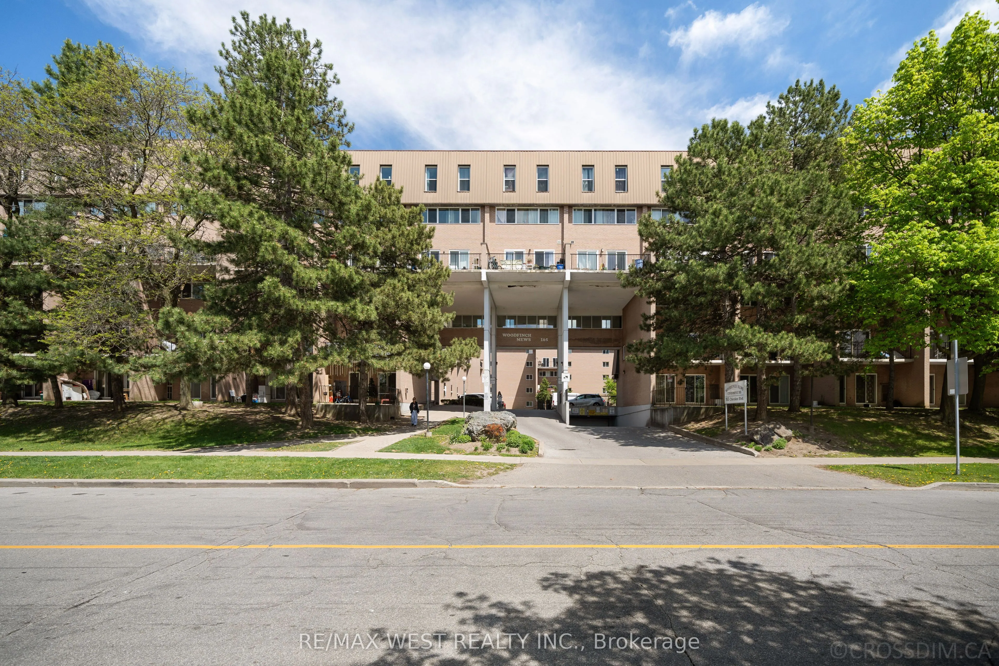 165 Cherokee Boulevard N, #236