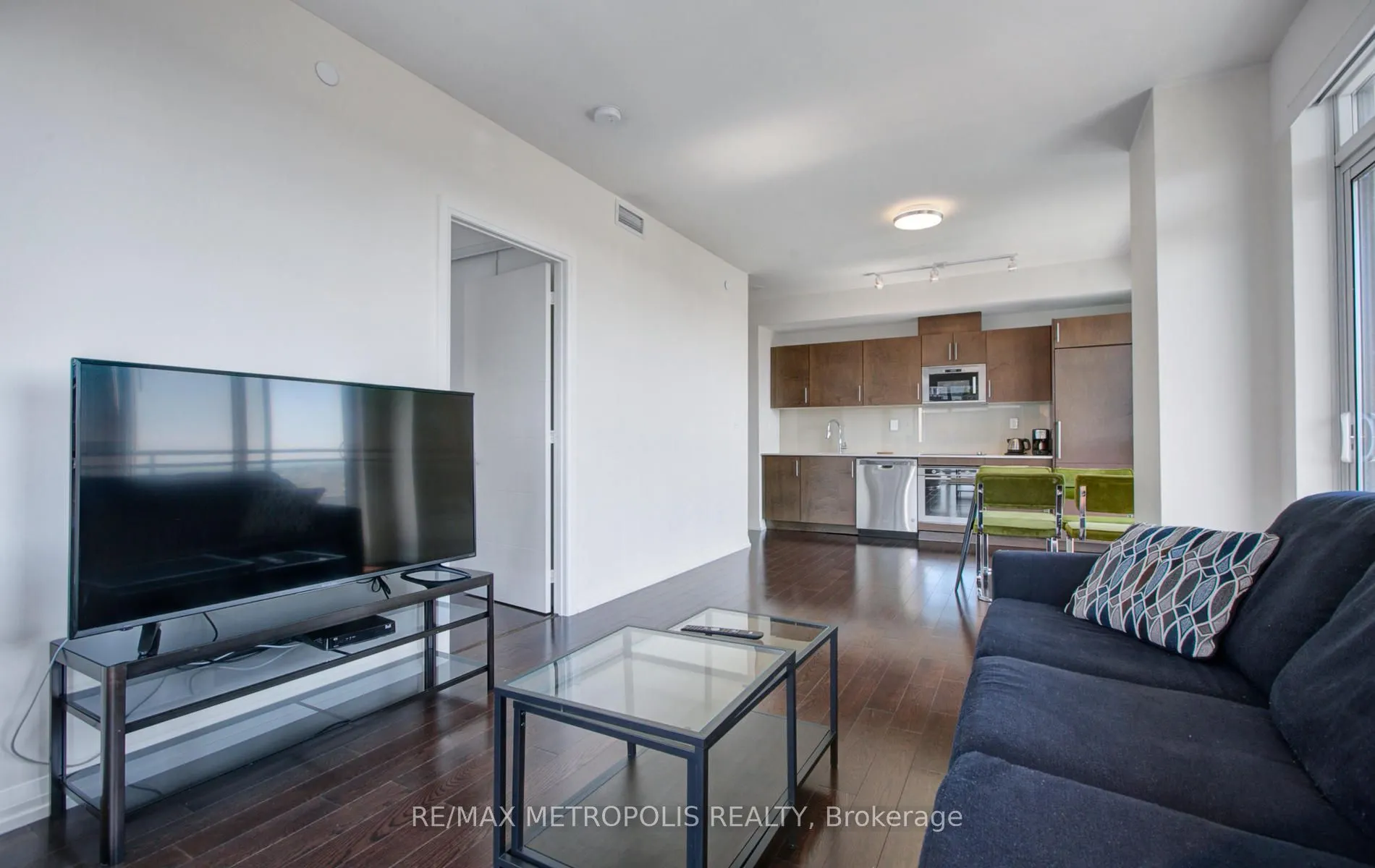 460 Adelaide Street E, #2015