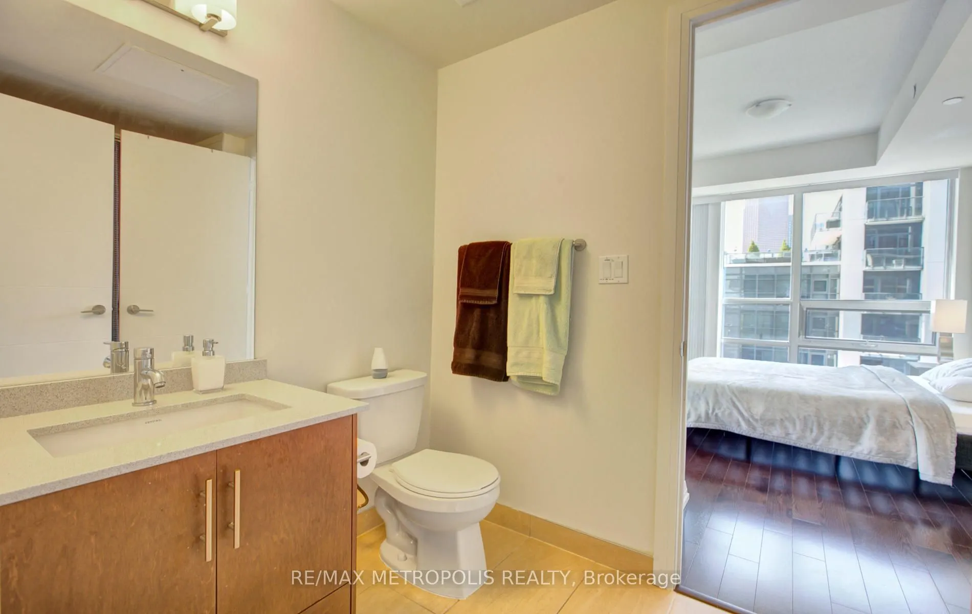 460 Adelaide Street E, #2015