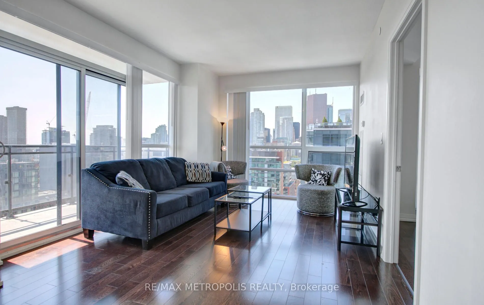 460 Adelaide Street E, #2015