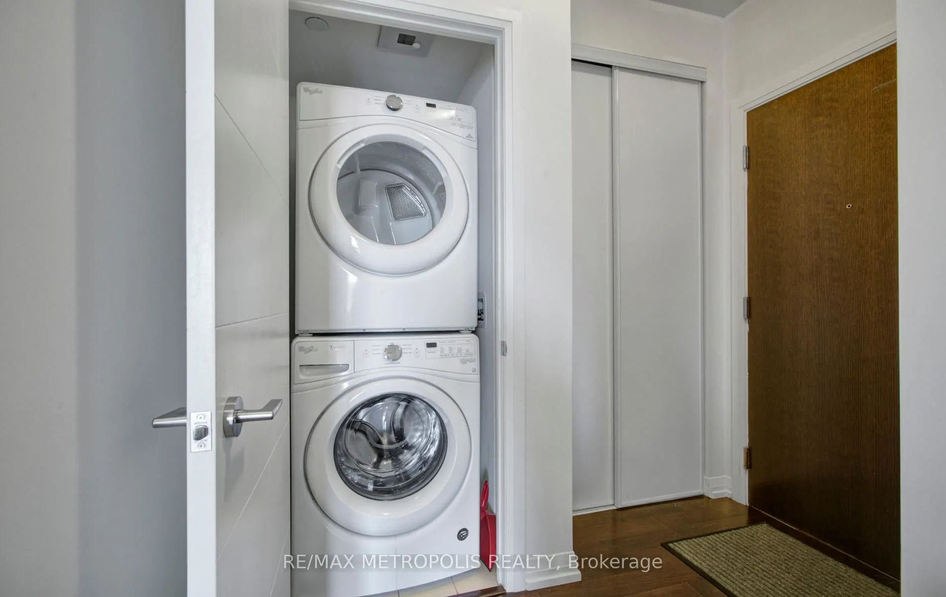 460 Adelaide Street E, #2015