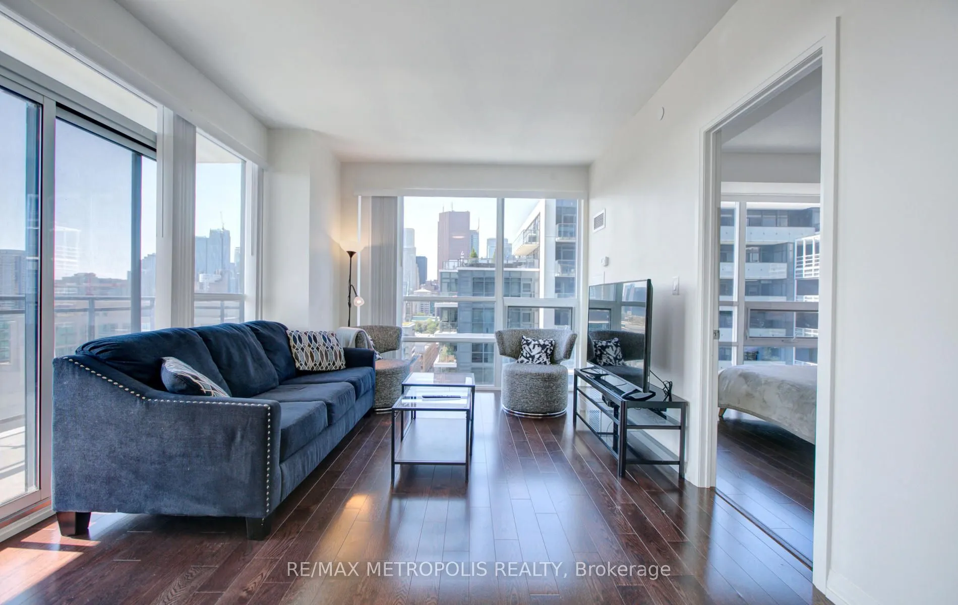 460 Adelaide Street E, #2015