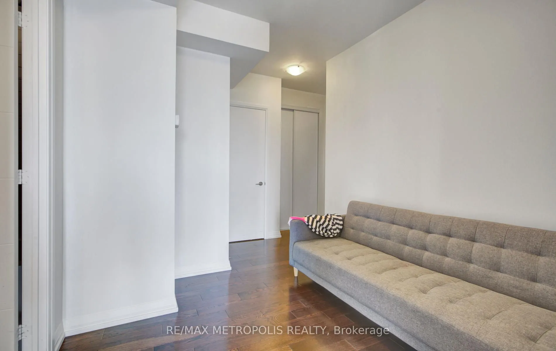 460 Adelaide Street E, #2015