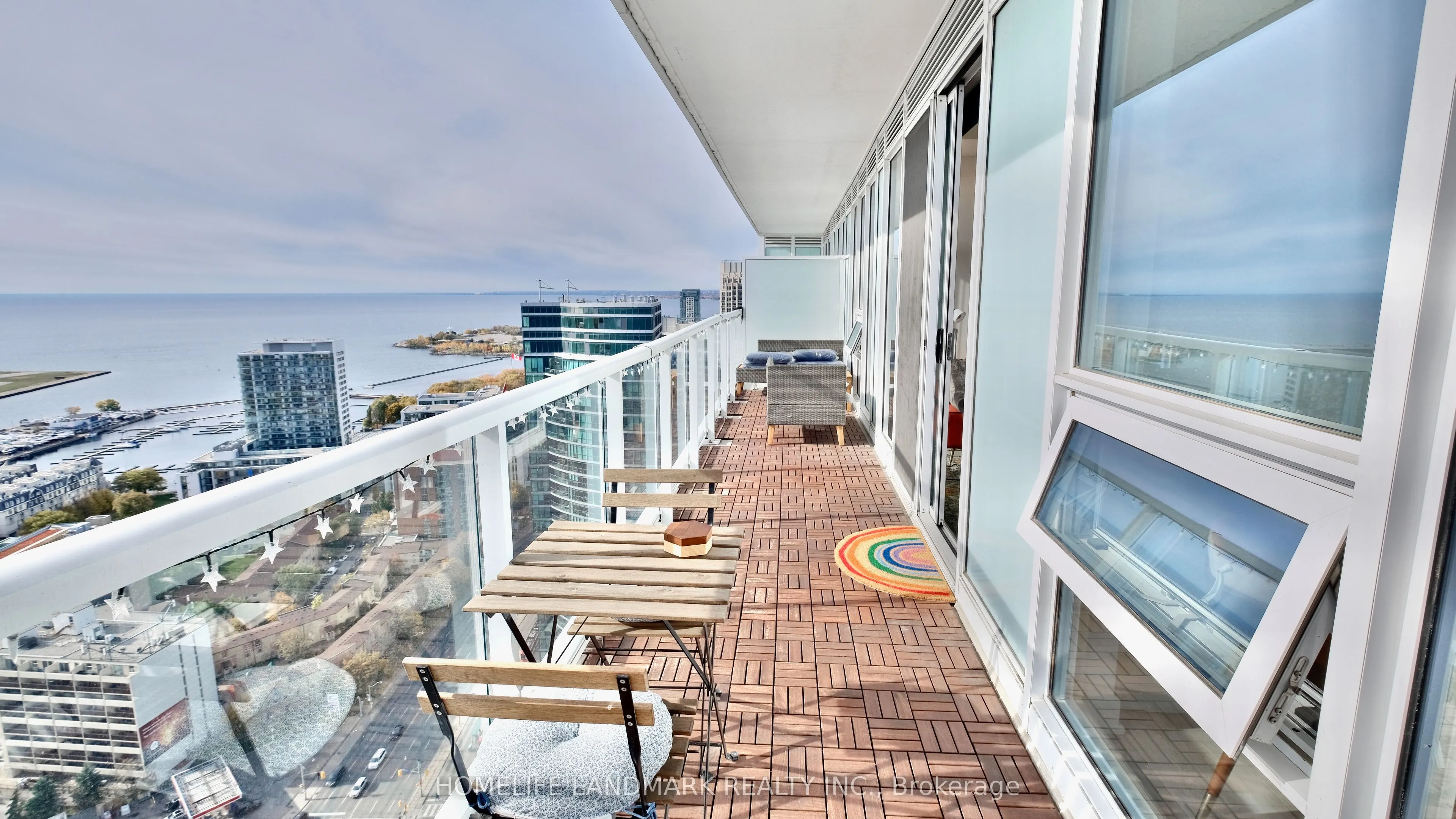 17 Bathurst Street, #4016