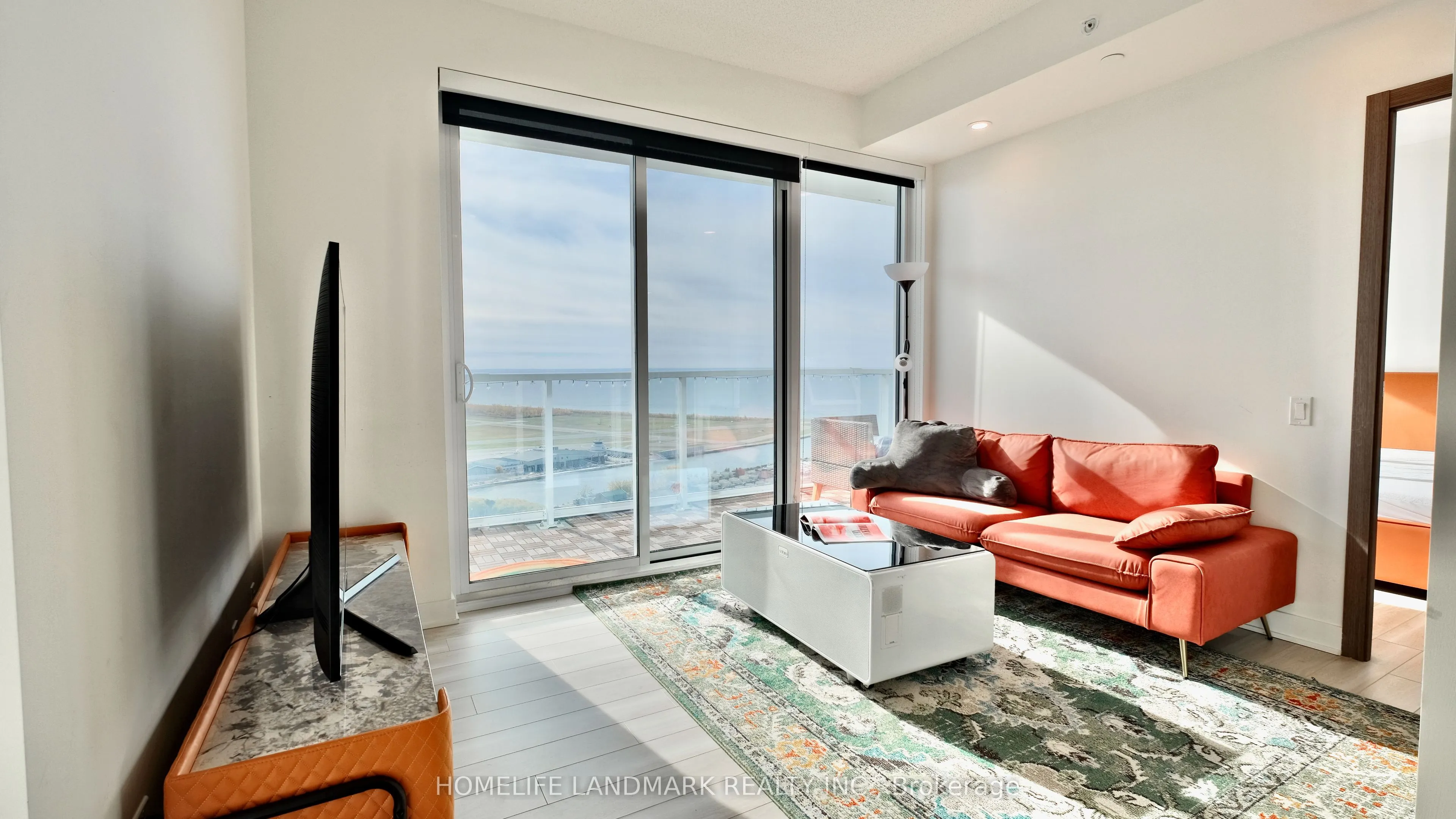 17 Bathurst Street, #4016