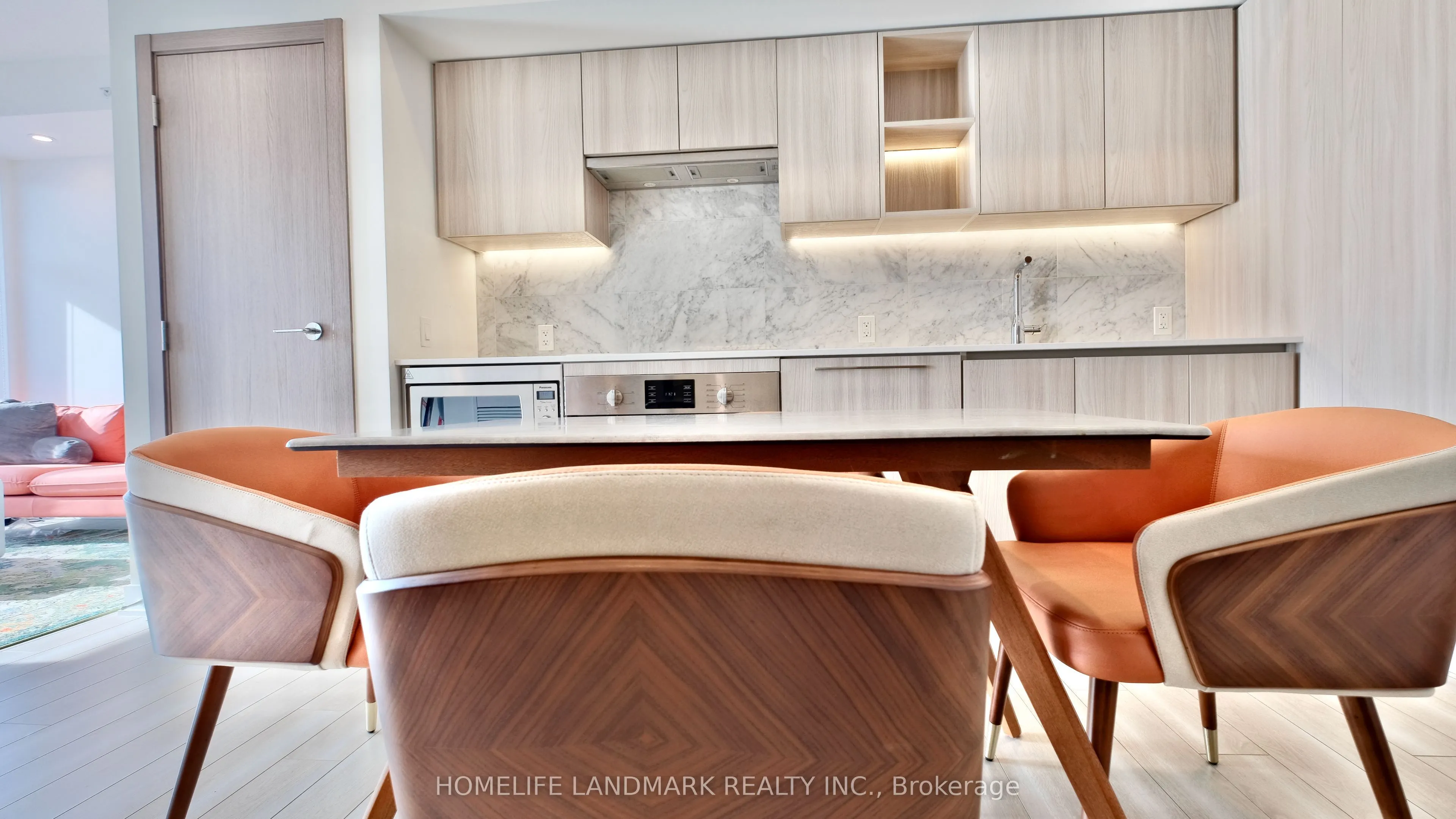 17 Bathurst Street, #4016