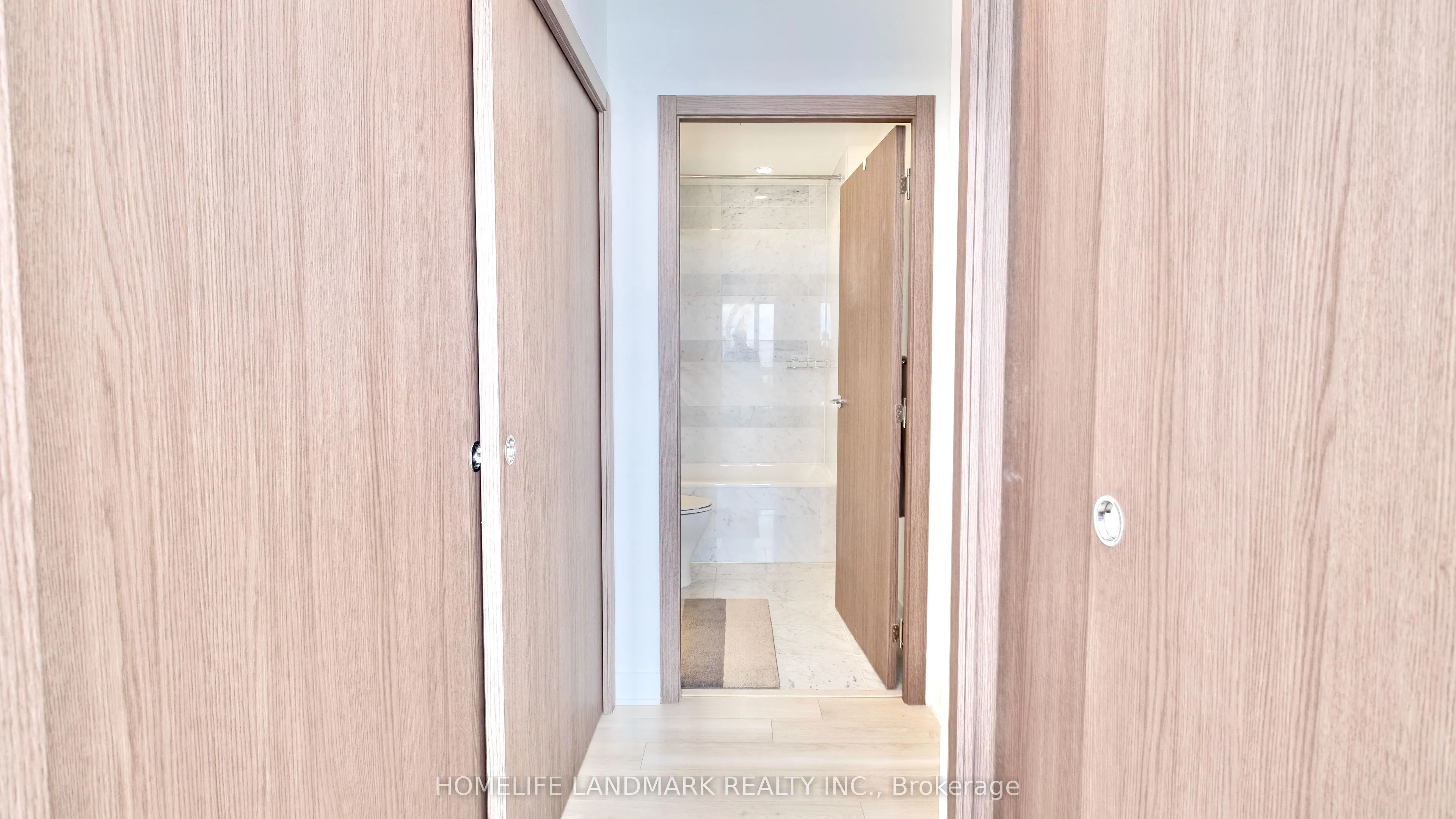 17 Bathurst Street, #4016