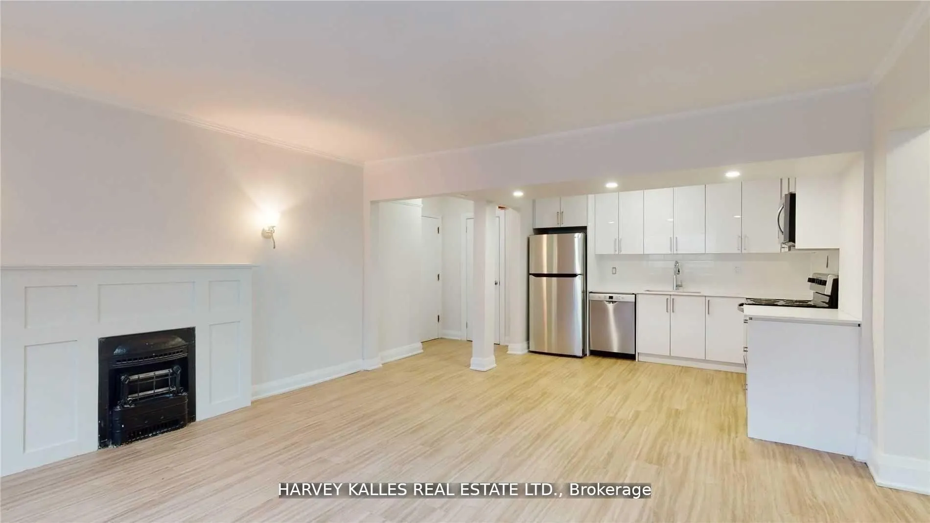 320 Lonsdale Road, #8