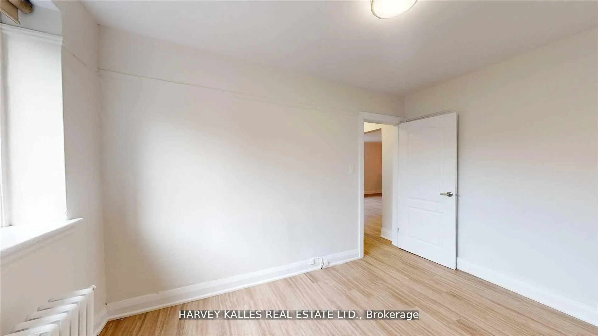 320 Lonsdale Road, #8