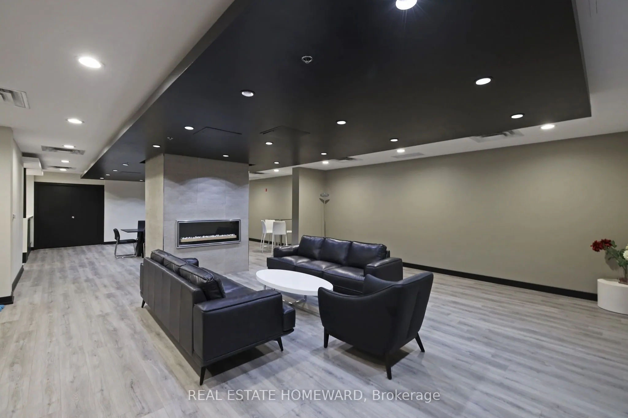 120 Dallimore Circle, ##608