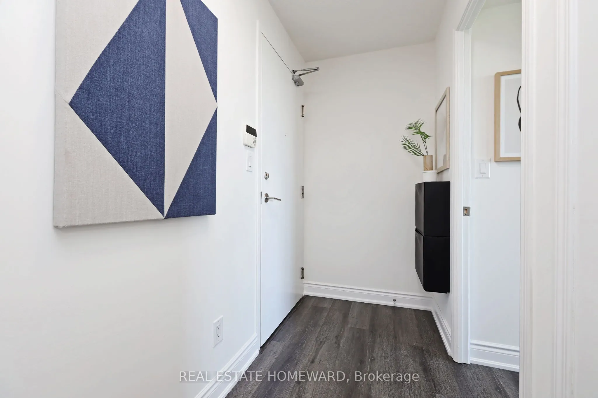 120 Dallimore Circle, ##608