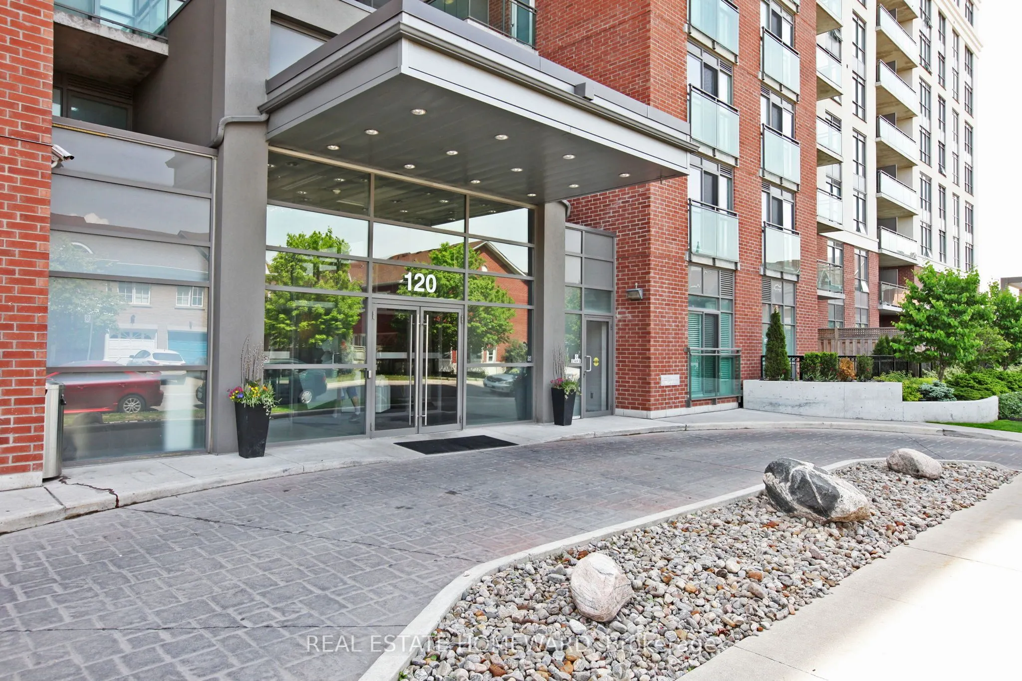 120 Dallimore Circle, ##608