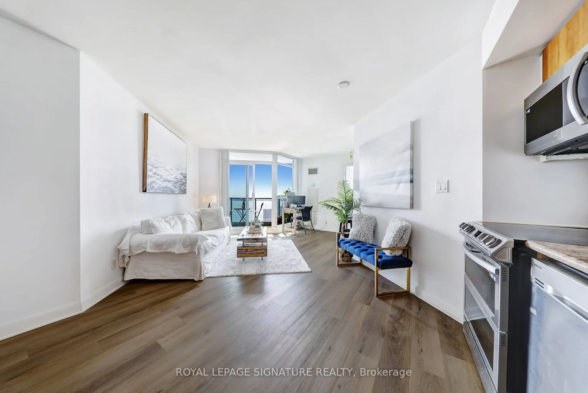 600 Fleet Street, #2405