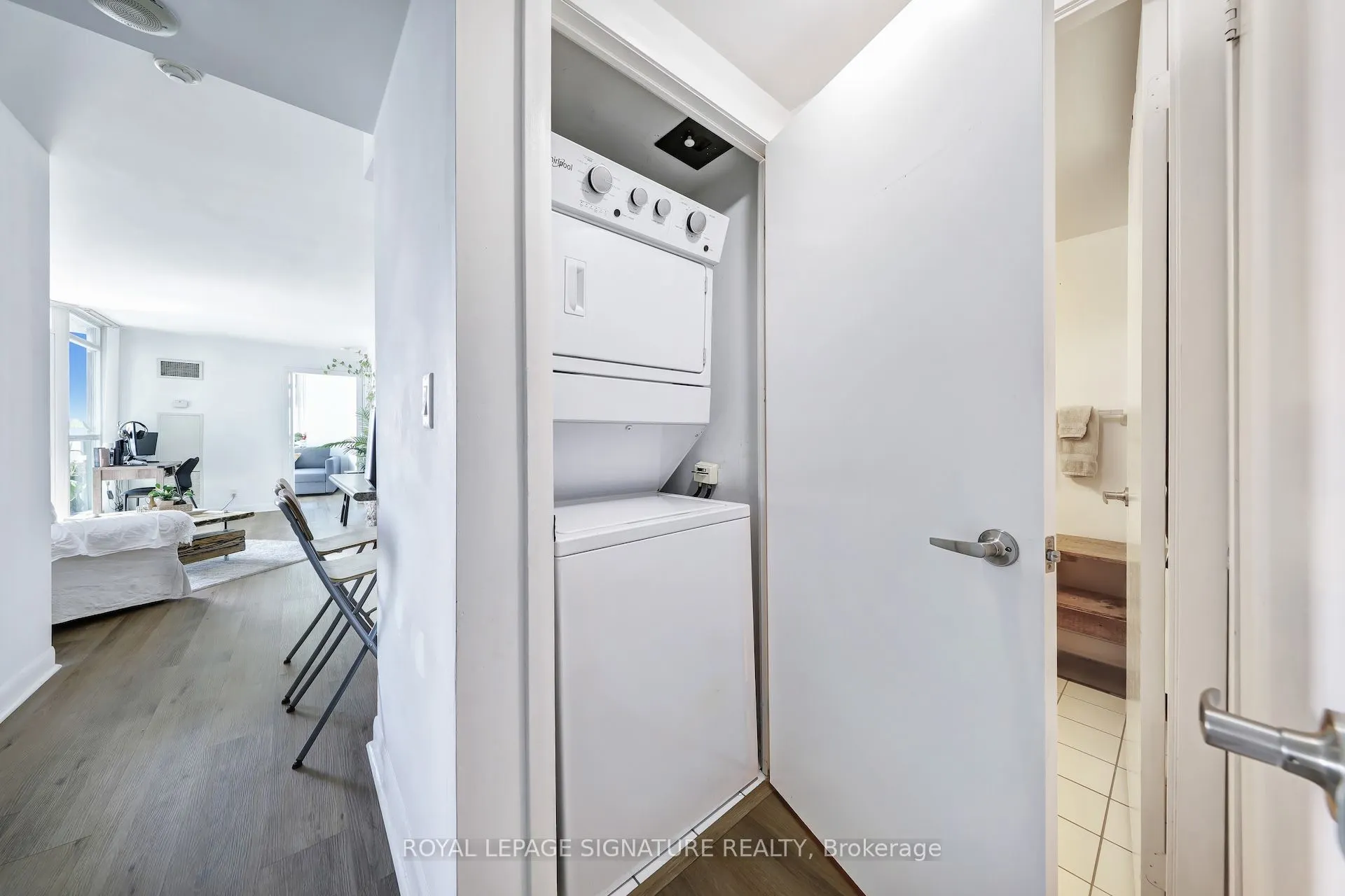 600 Fleet Street, #2405