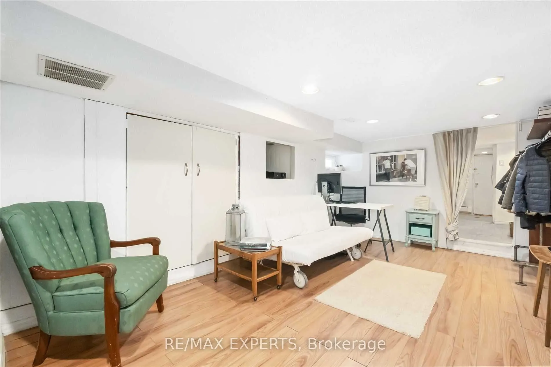3 Hanson Road