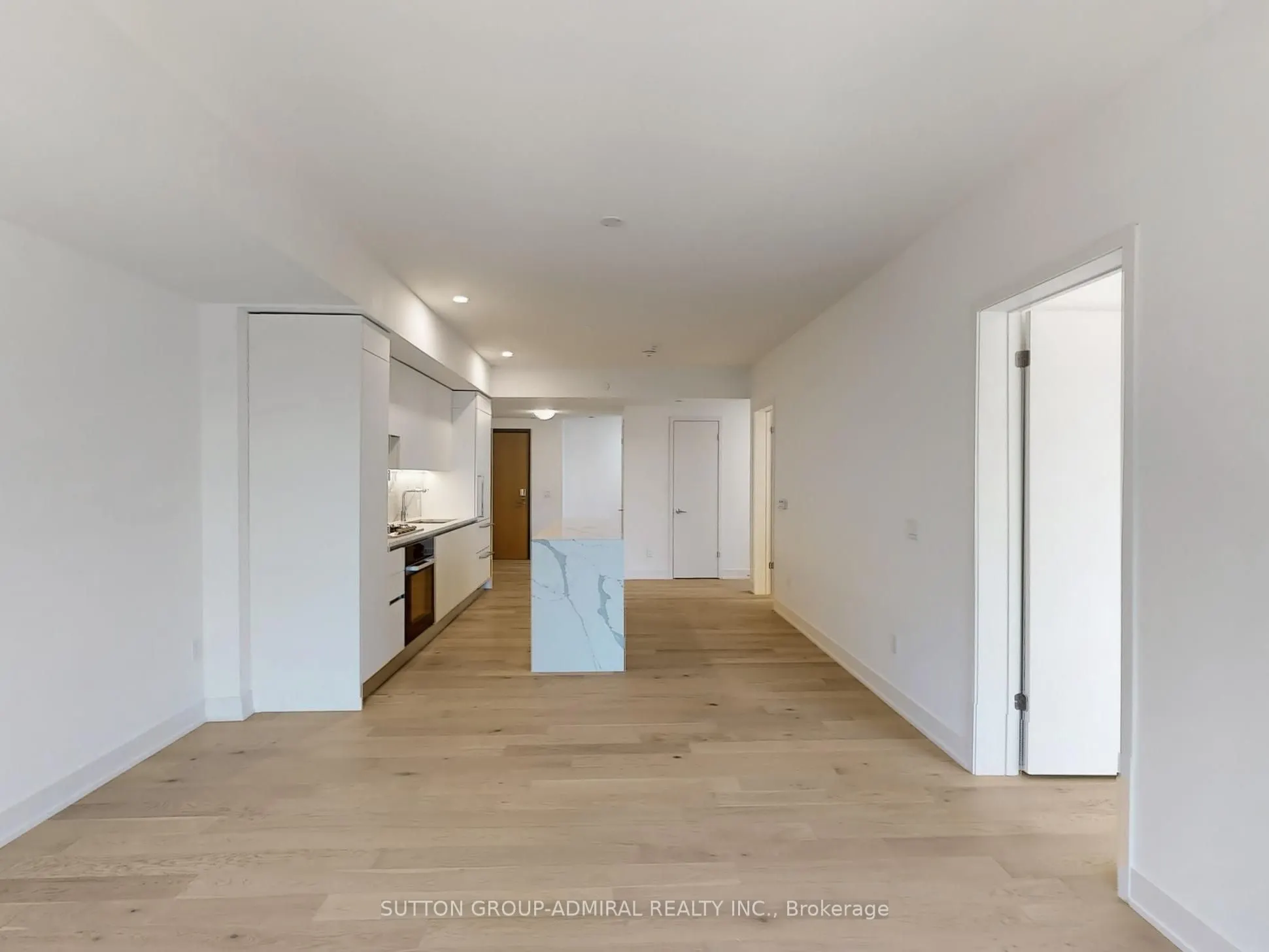 200 Keewatin Avenue, #PH408