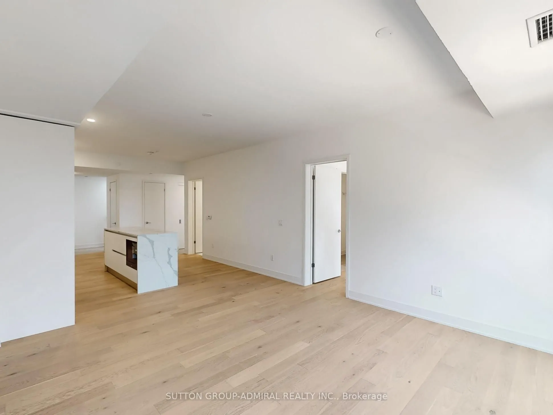200 Keewatin Avenue, #PH408
