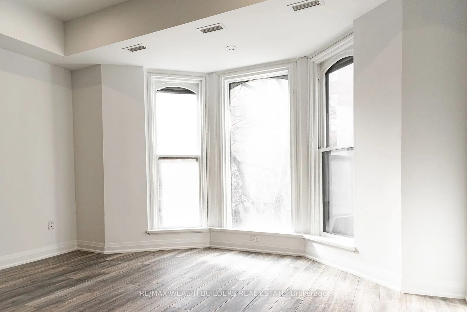211 Jarvis Street, #7