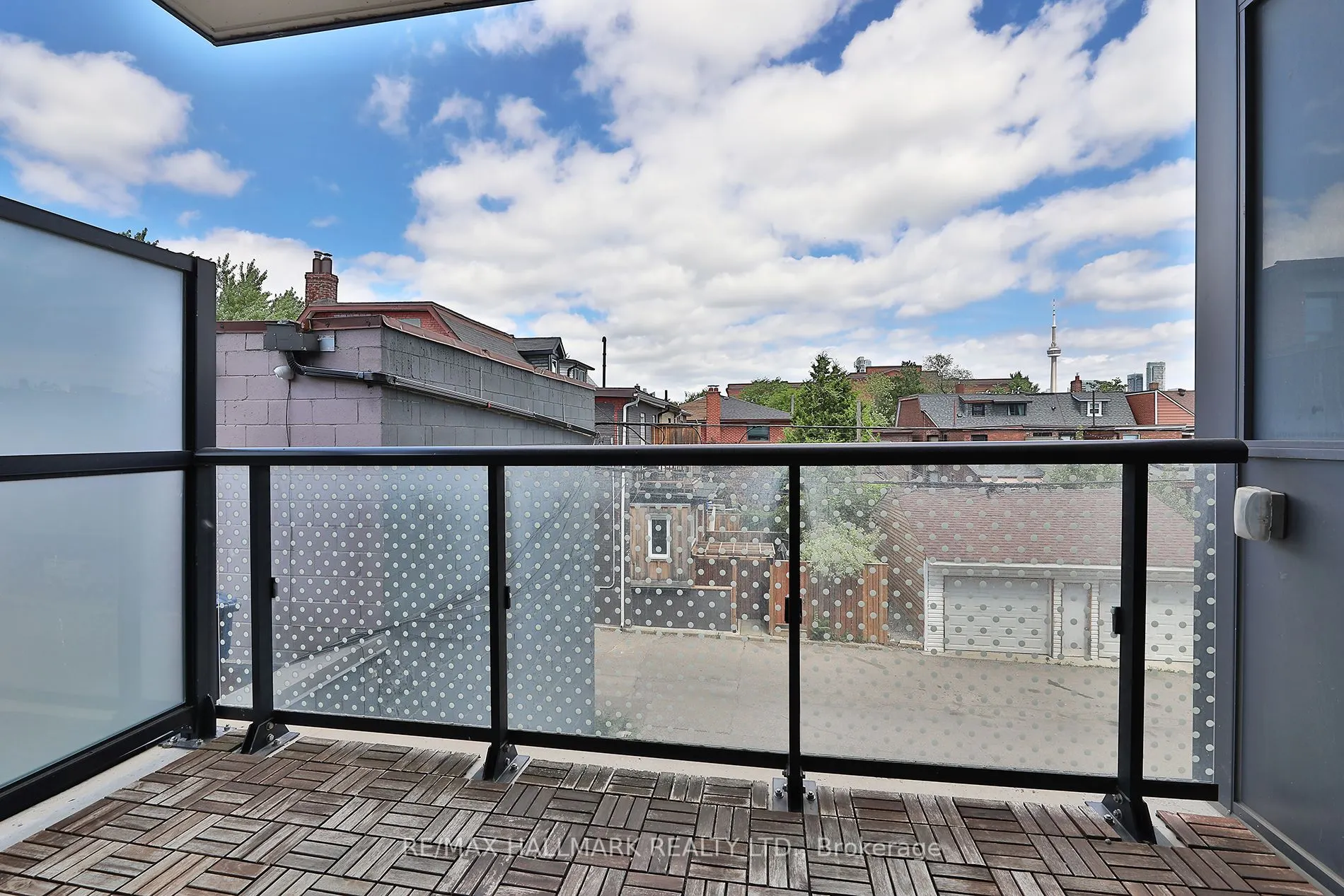 109 Ossington Avenue, #211
