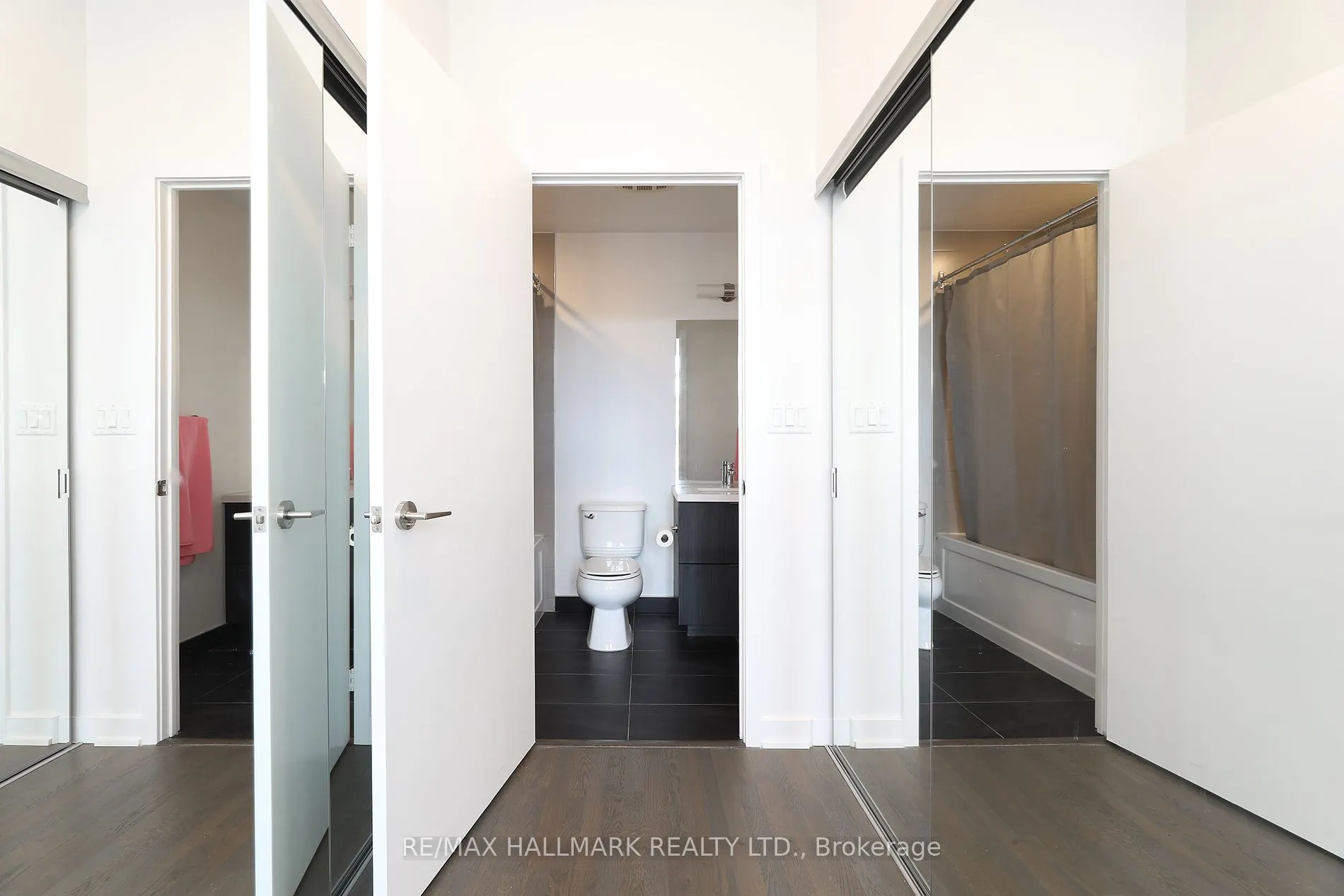 109 Ossington Avenue, #211