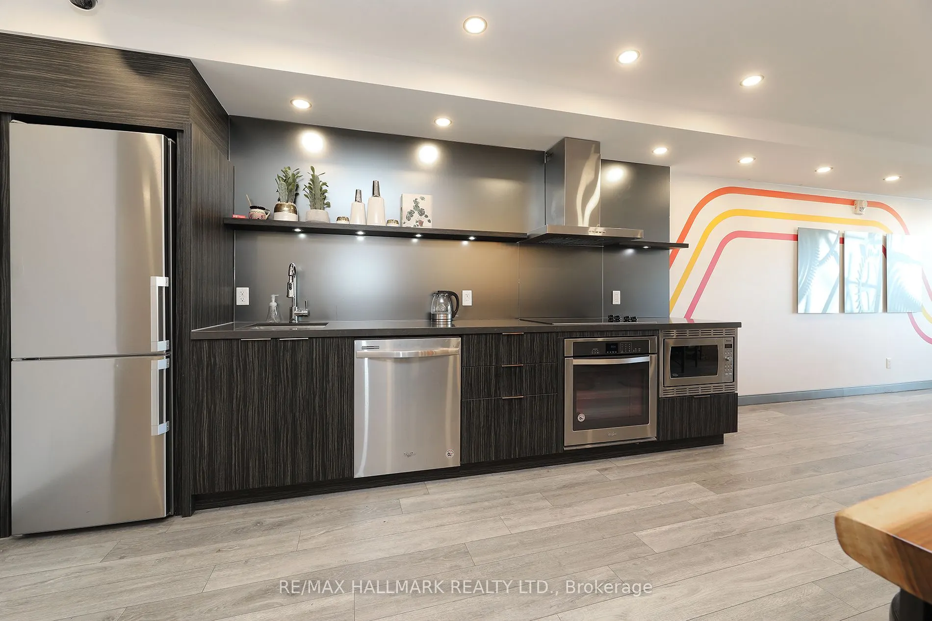 109 Ossington Avenue, #211