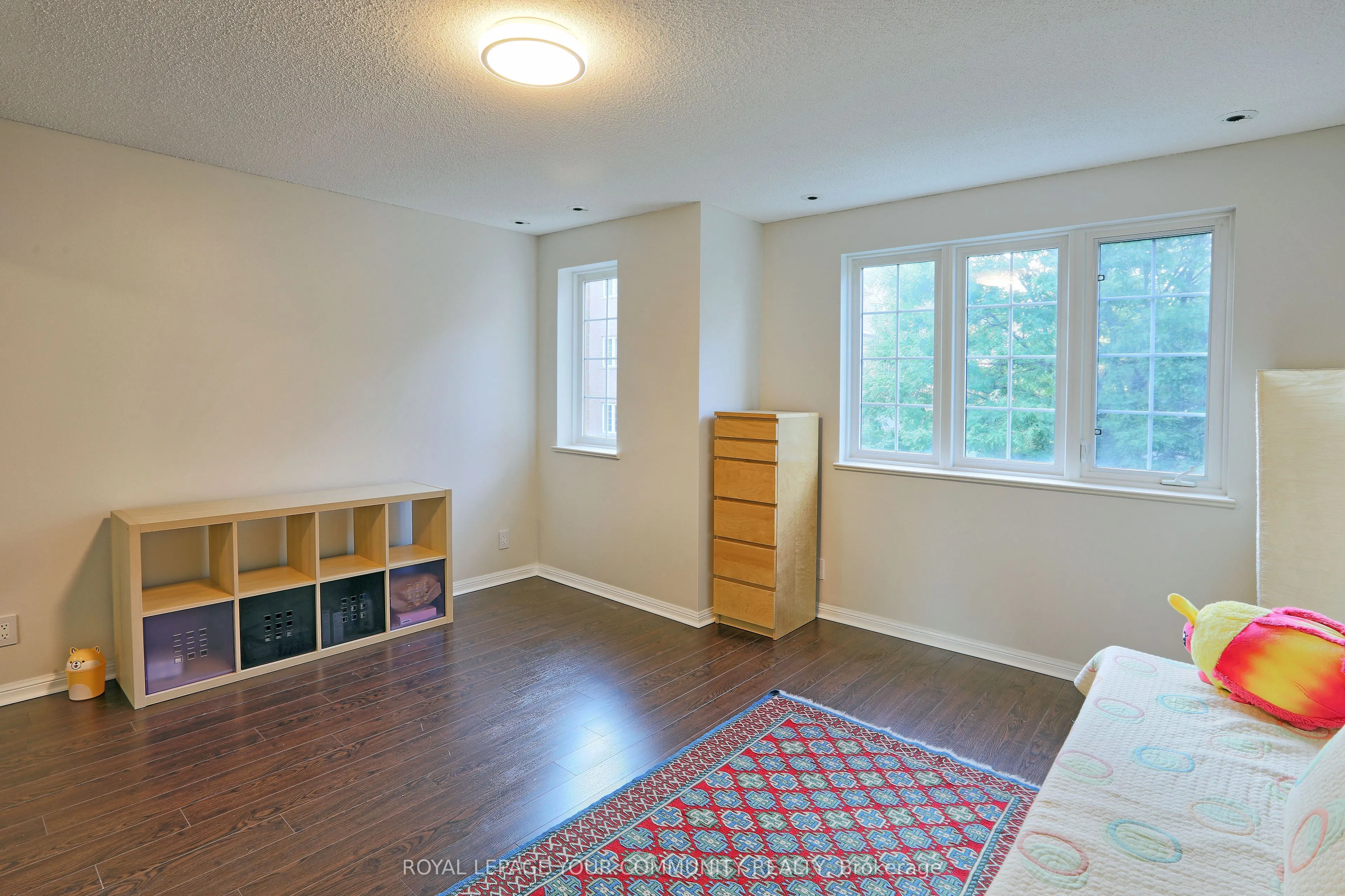 28 Sommerset Gate, #1213
