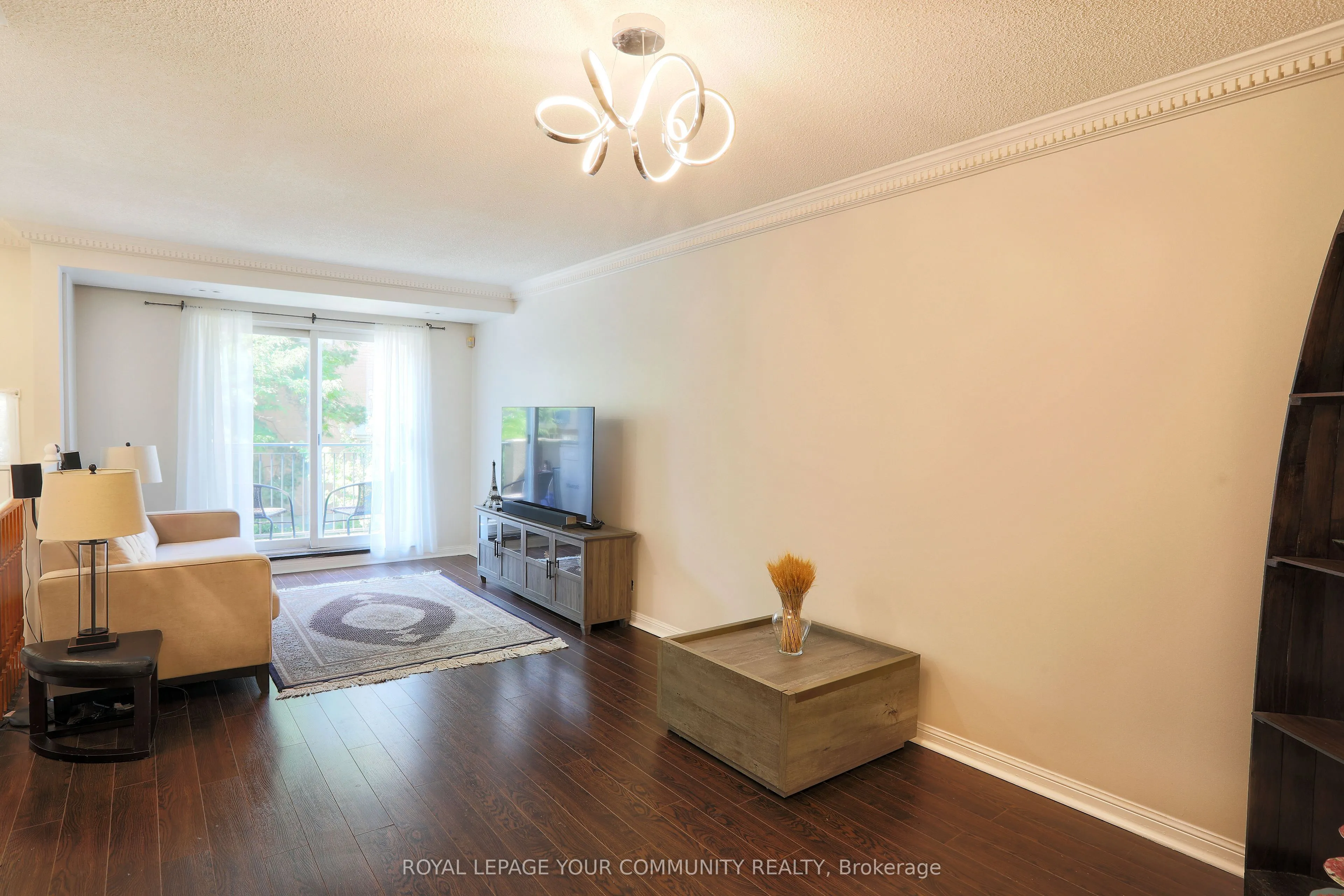 28 Sommerset Gate, #1213