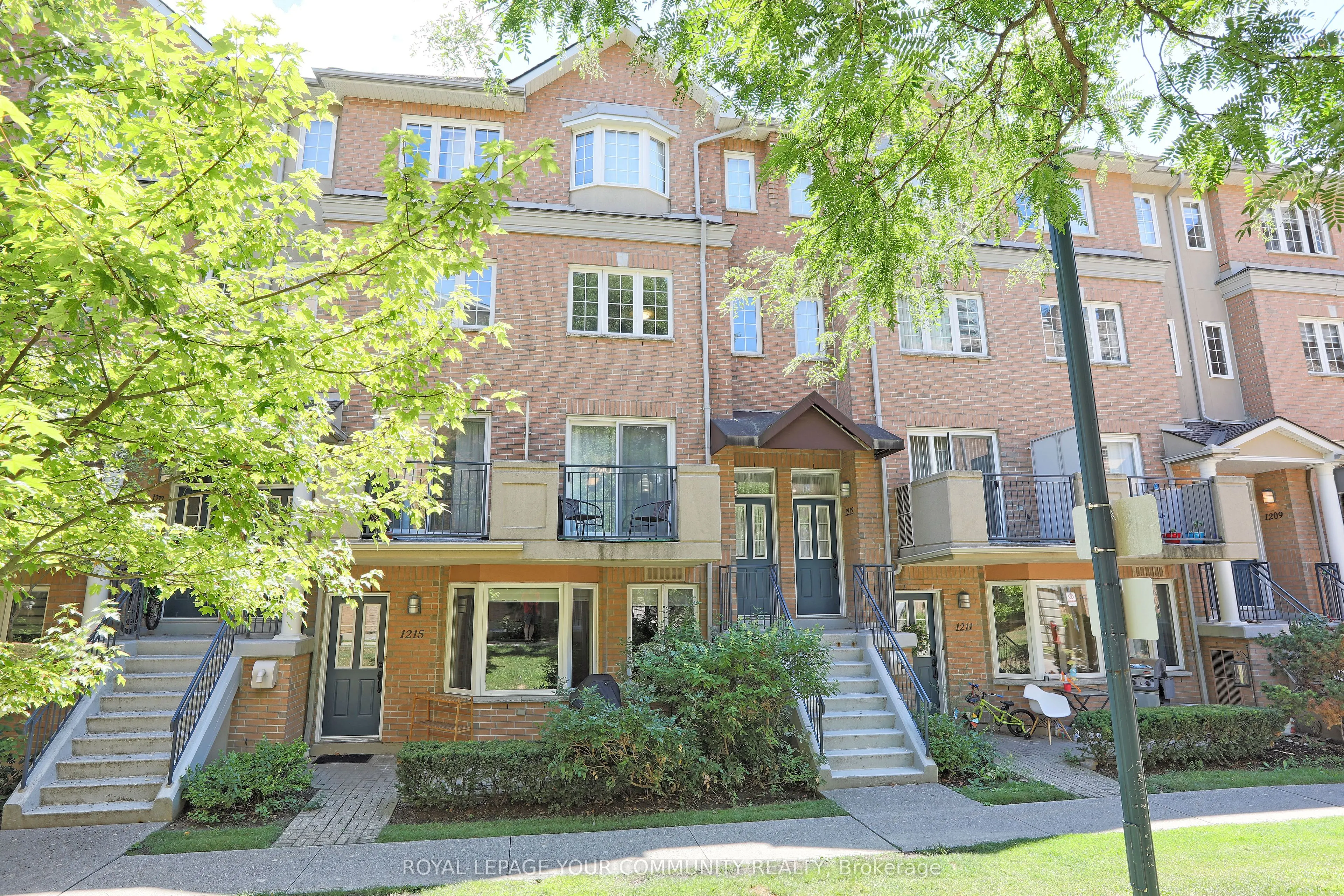 28 Sommerset Gate, #1213