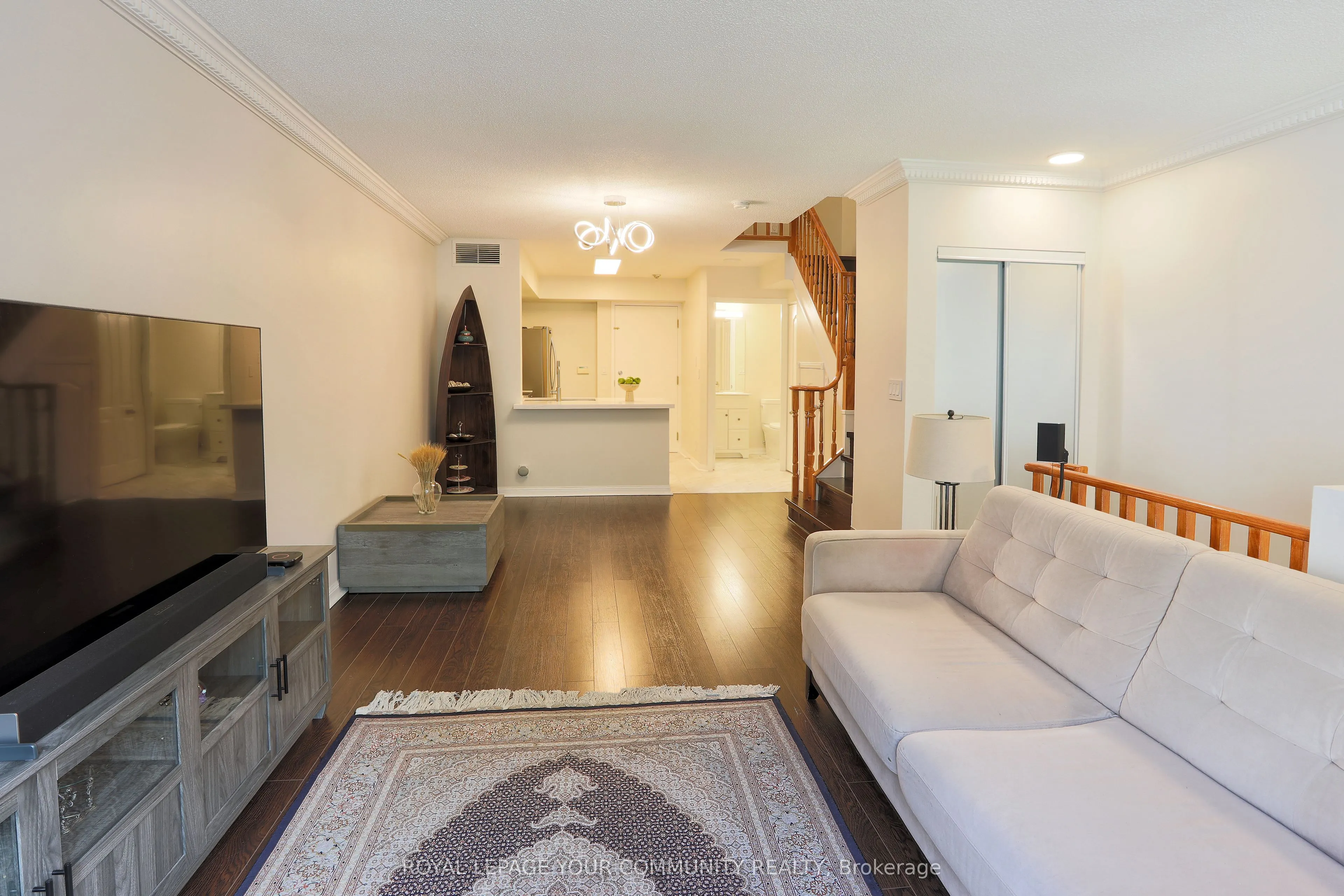 28 Sommerset Gate, #1213