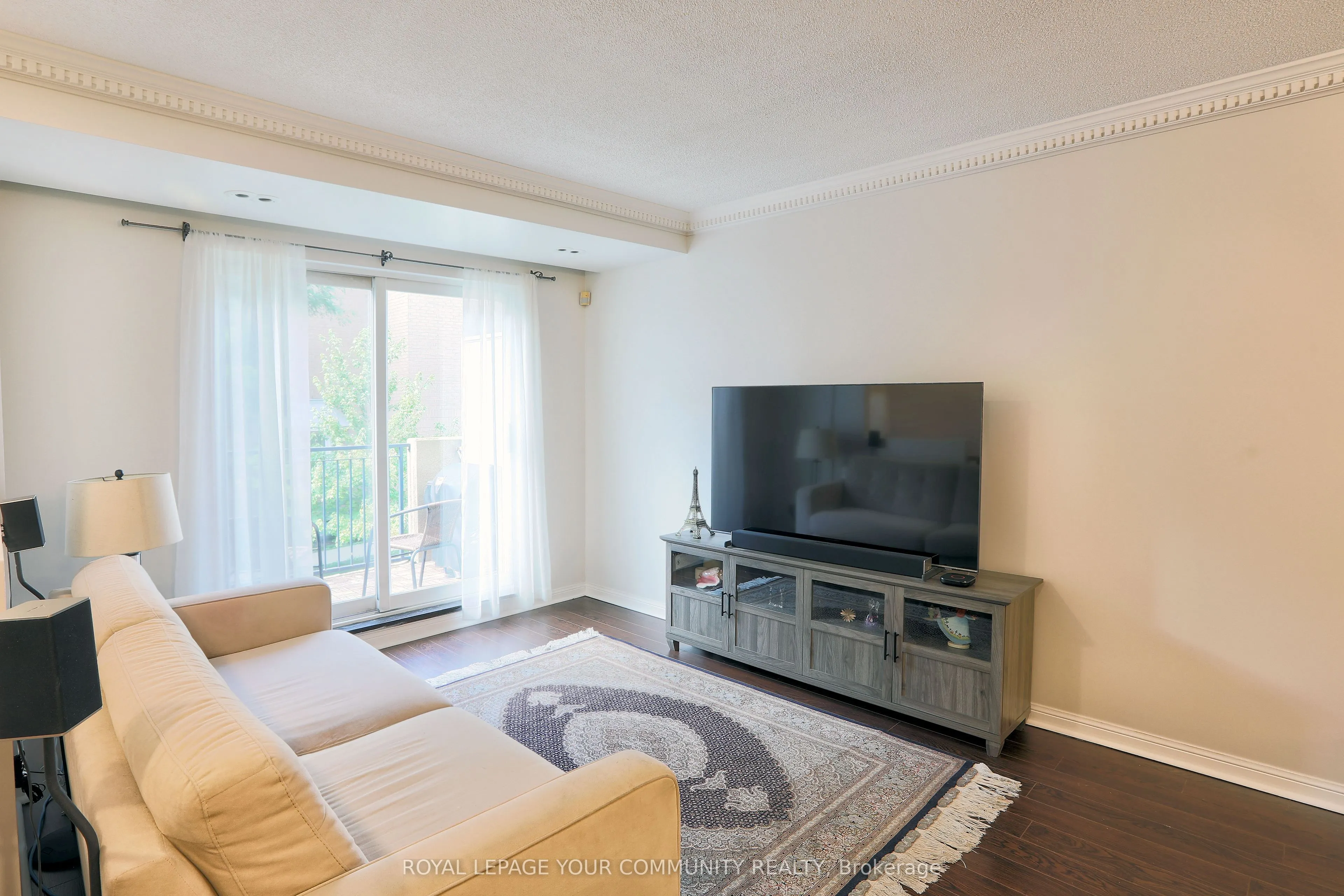 28 Sommerset Gate, #1213