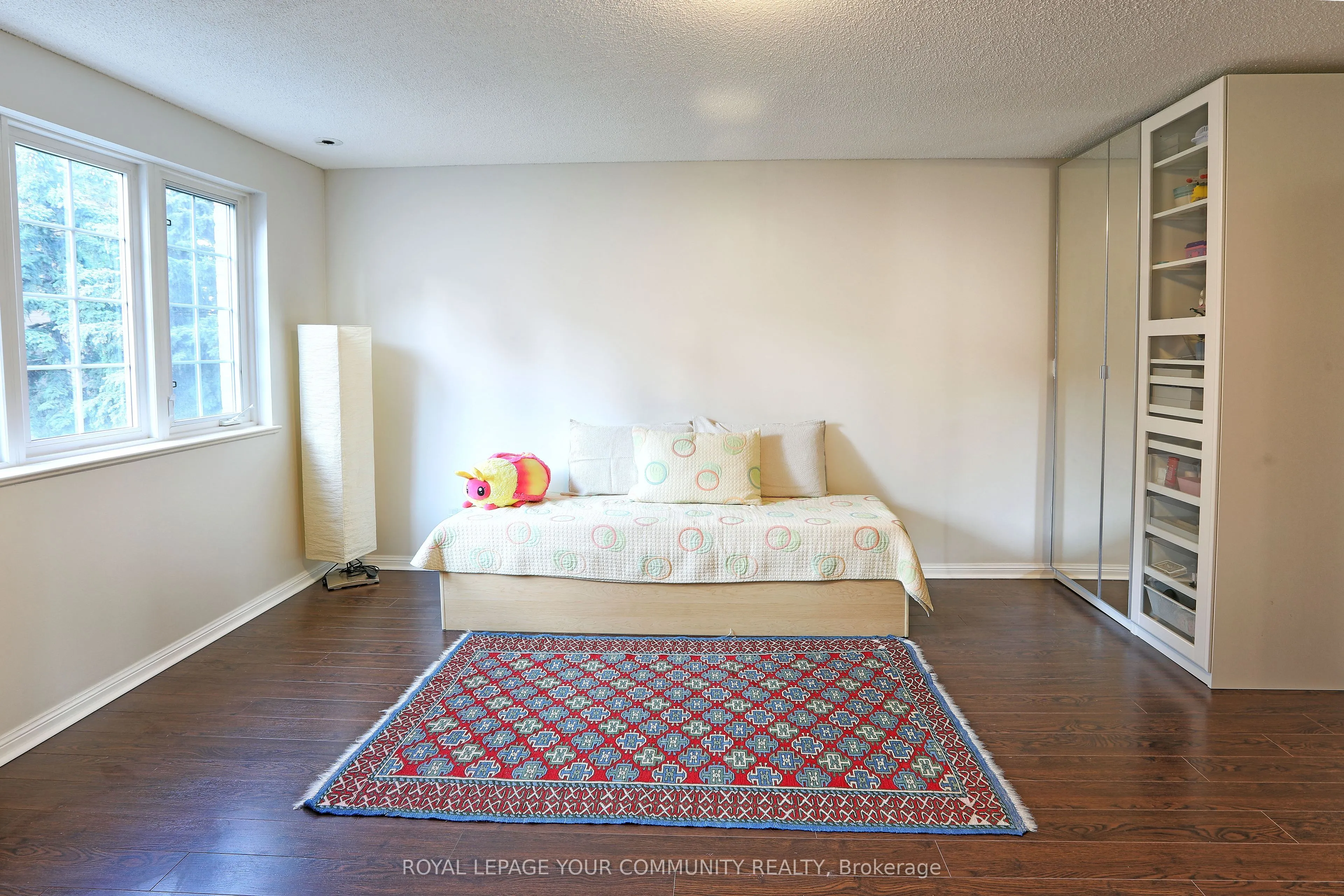 28 Sommerset Gate, #1213
