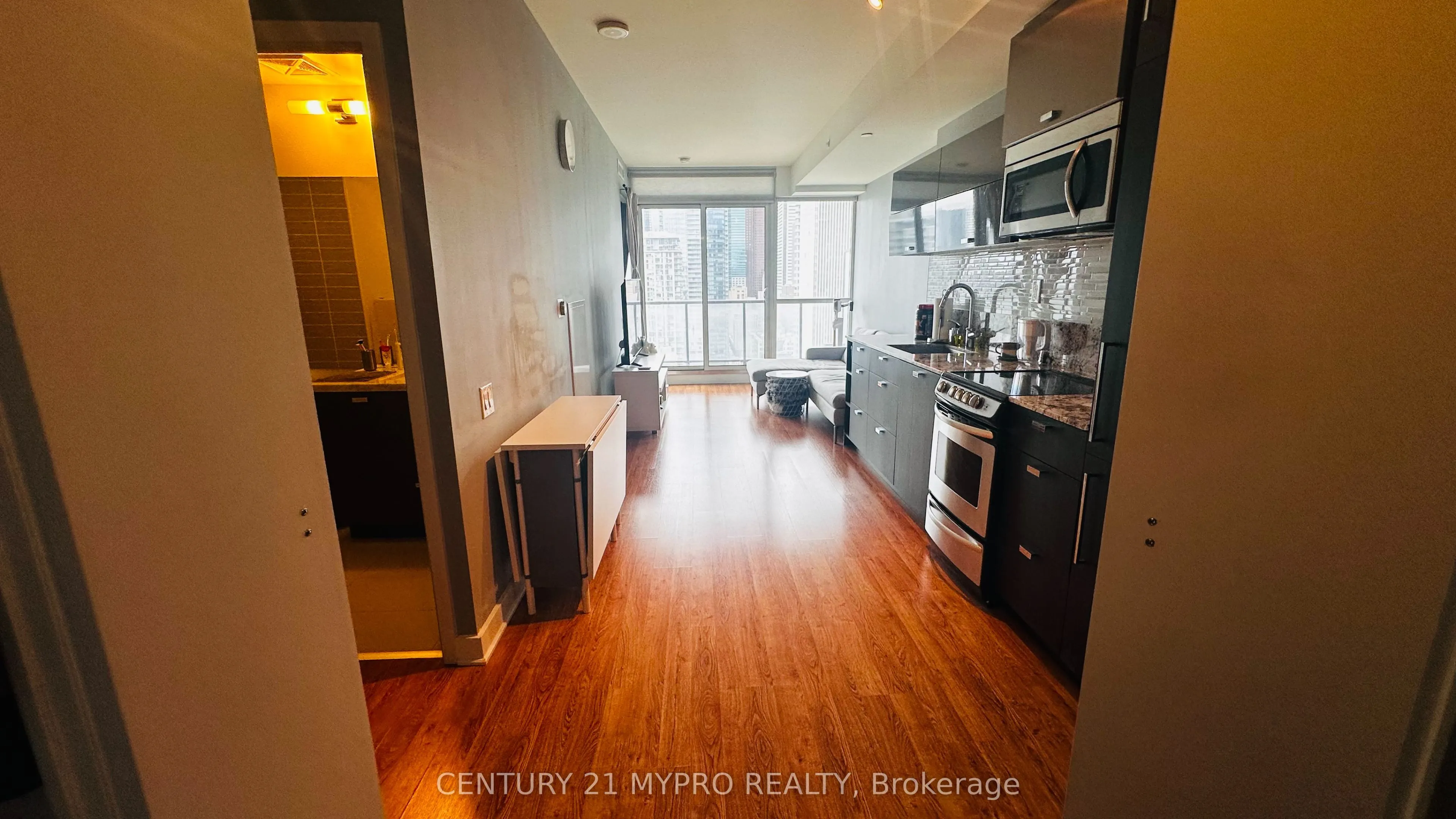 290 Adelaide Street W, #2708