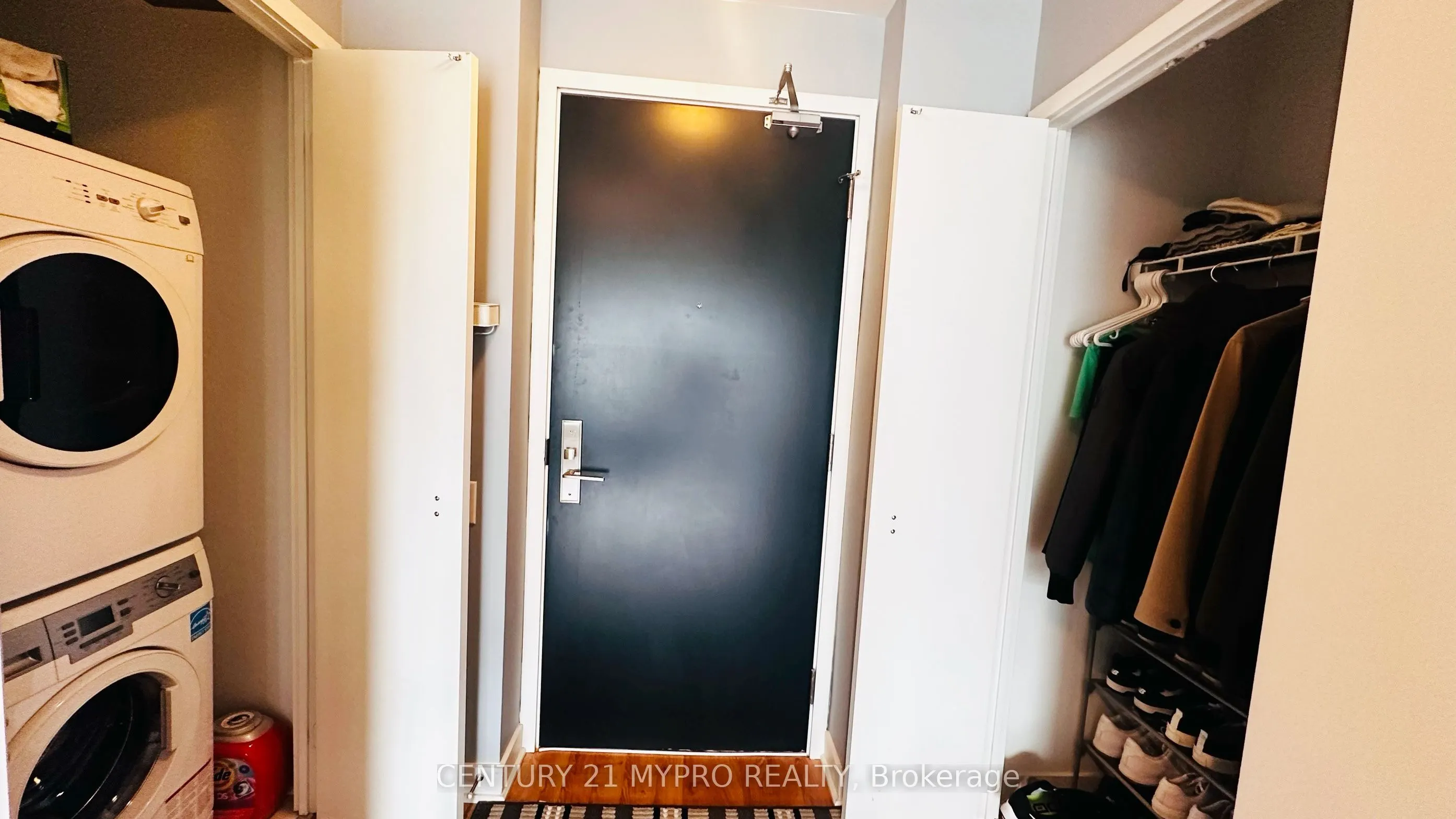 290 Adelaide Street W, #2708