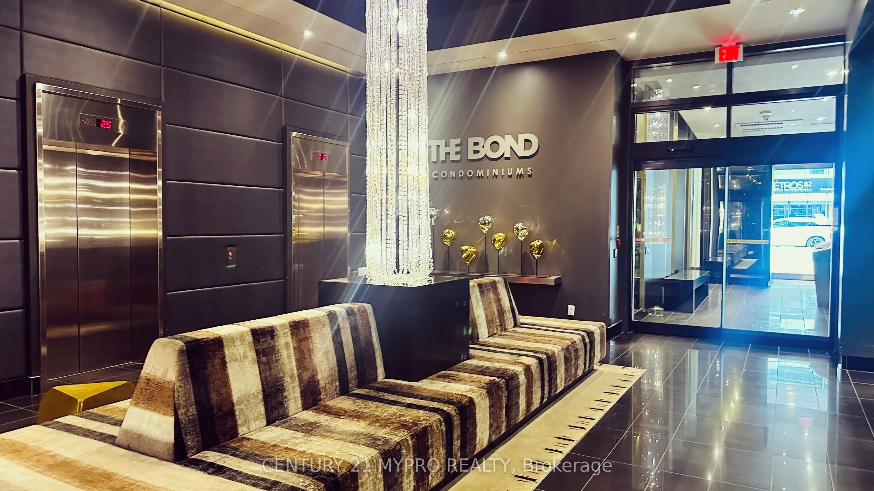 290 Adelaide Street W, #2708