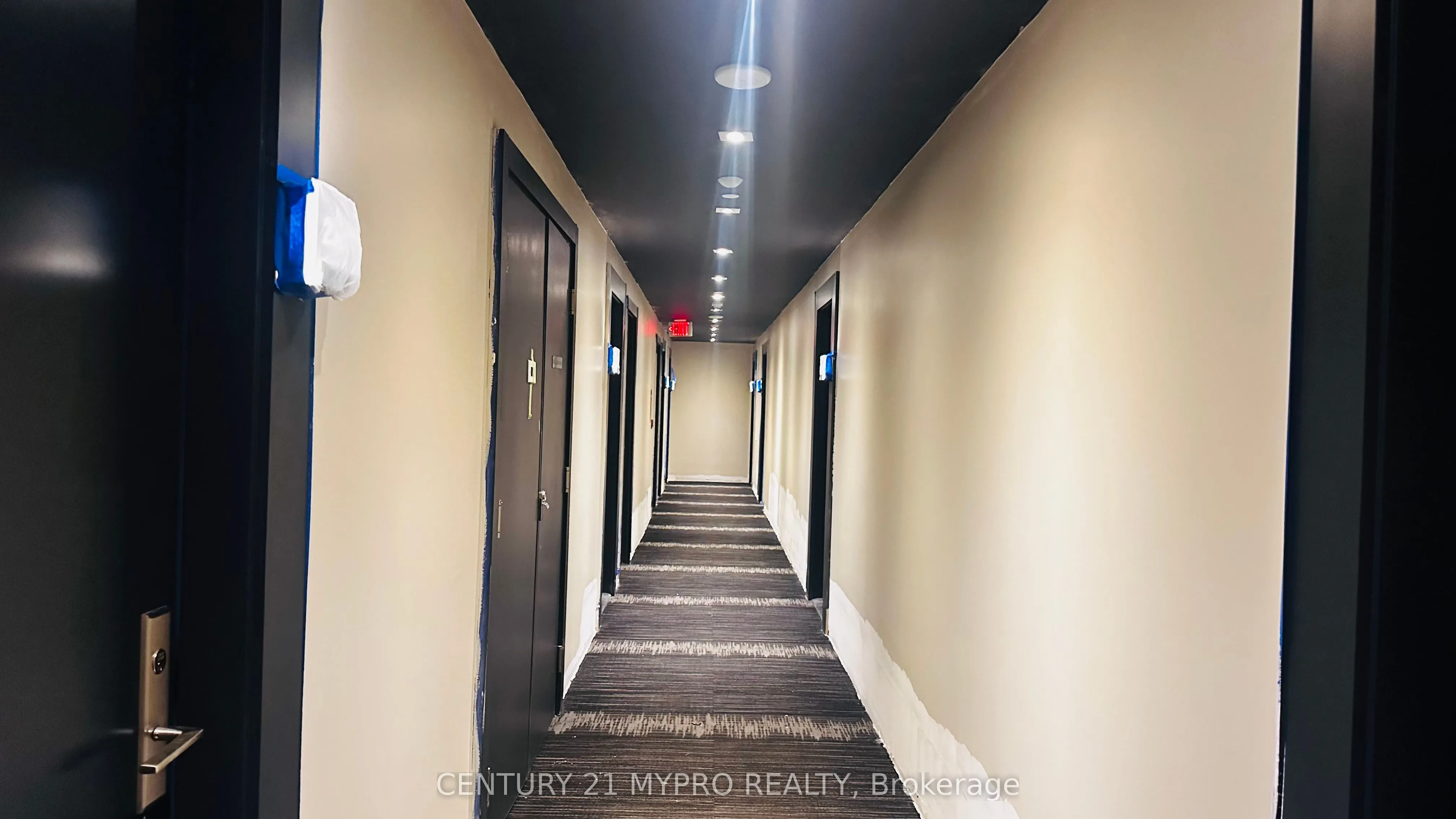 290 Adelaide Street W, #2708