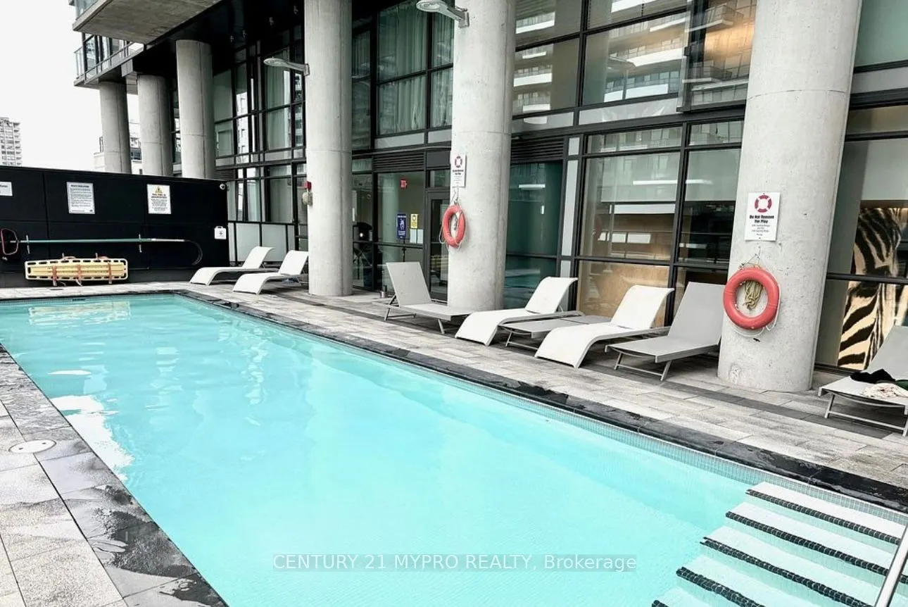 290 Adelaide Street W, #2708
