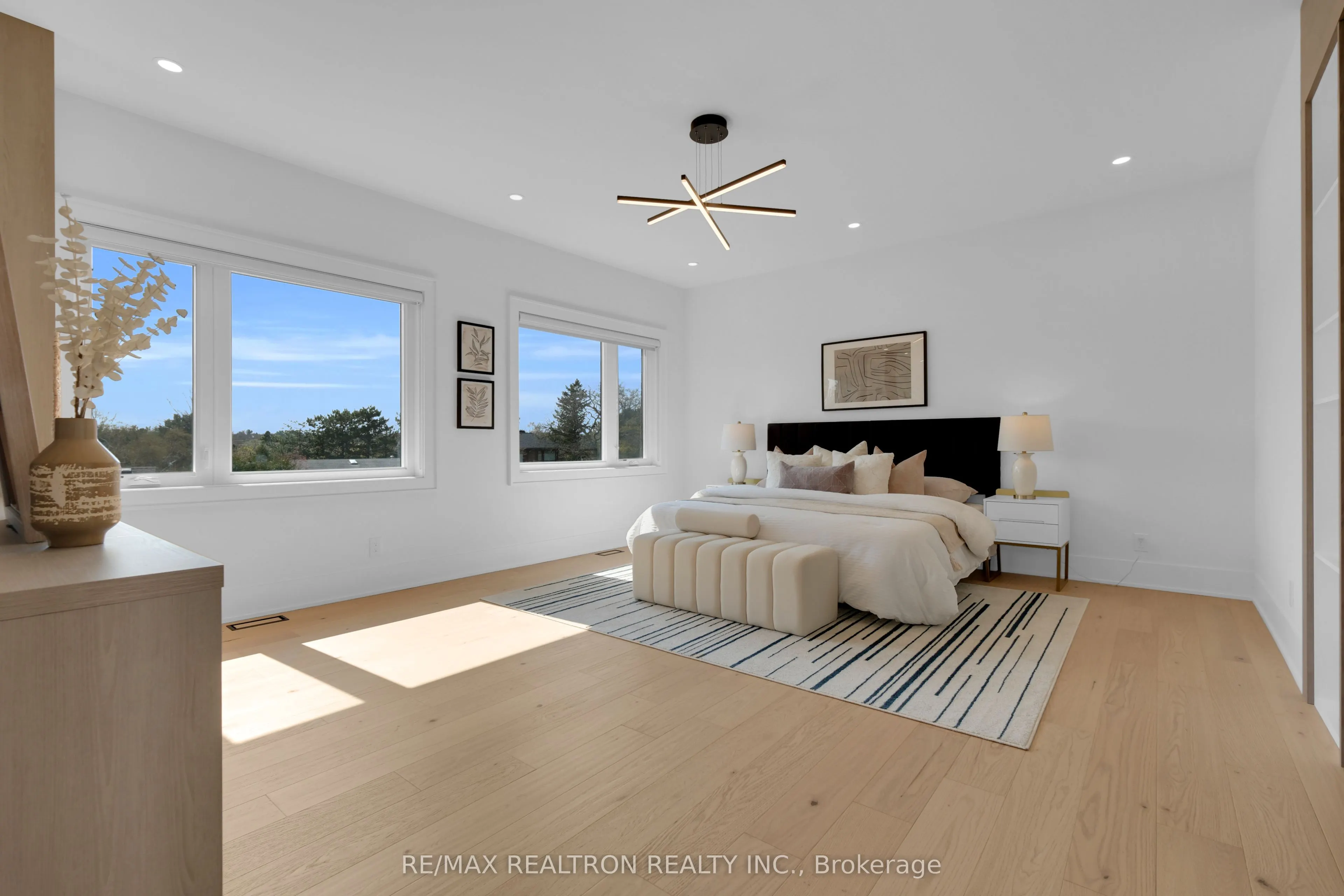 28 Ternhill Crescent